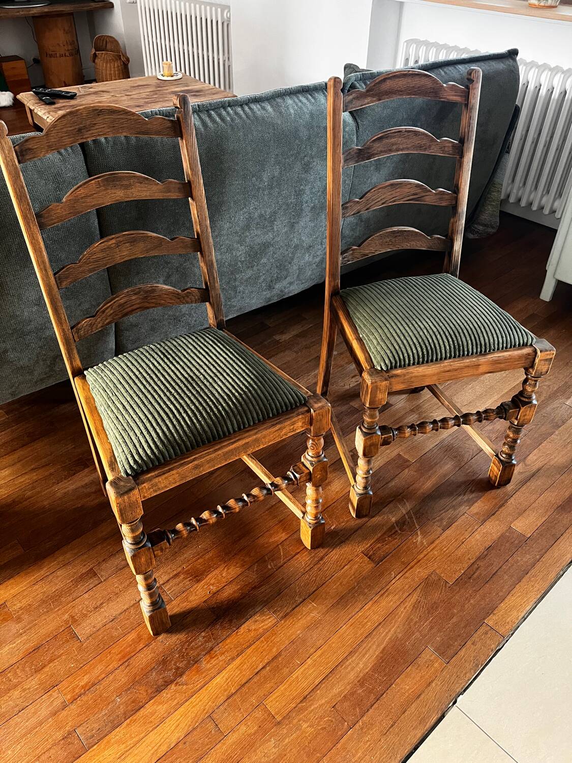 4 antique chairs with green velvet upholstery