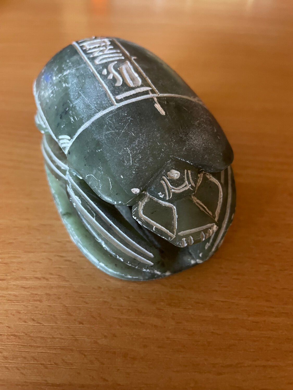 Scarabée égyptien presse papier