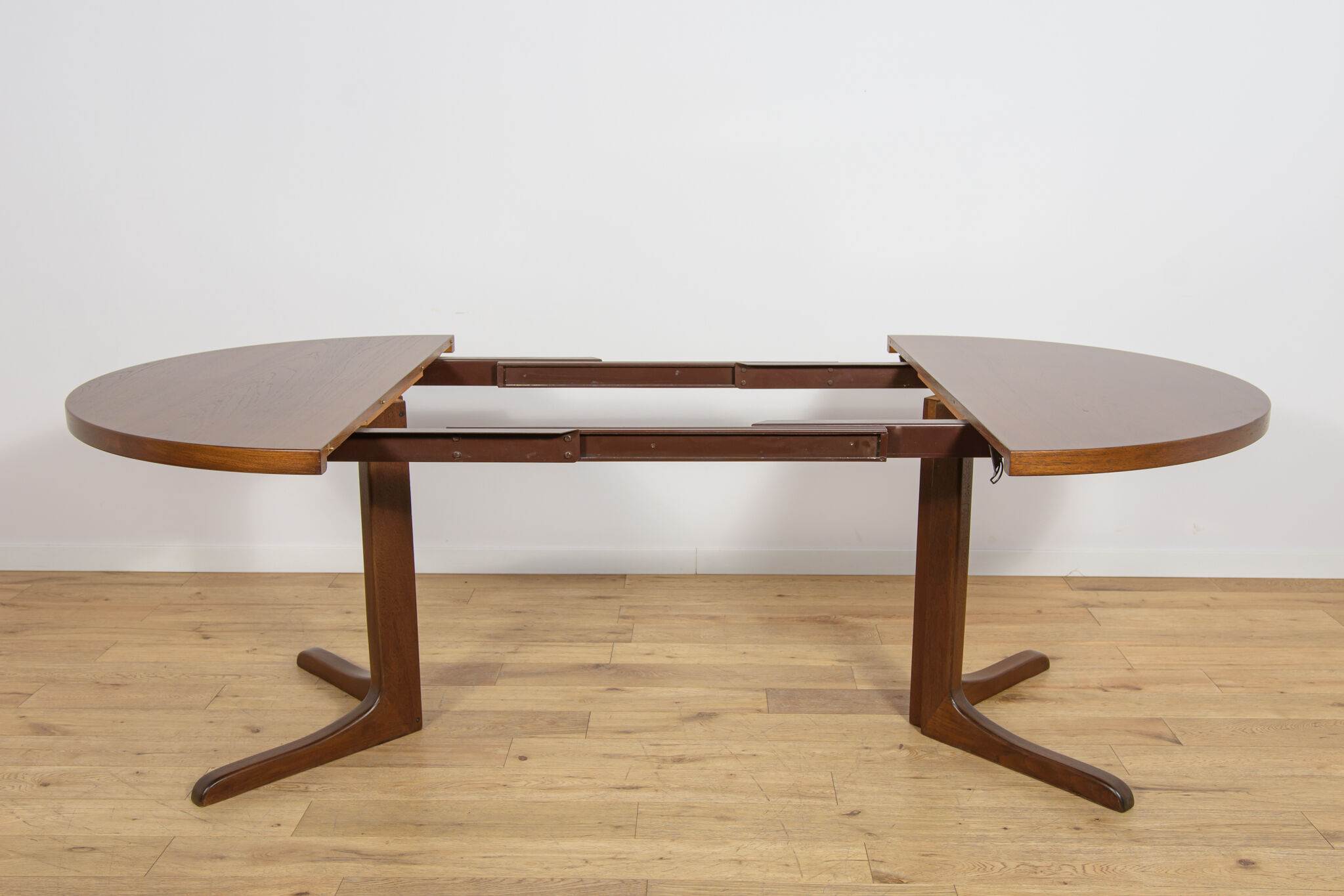 Table à manger ronde en teck extensible des années 1960, Danemark