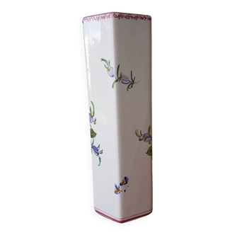 Vase signé Moustier