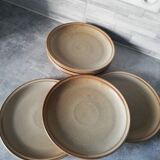 Stoneware plates set of 8
