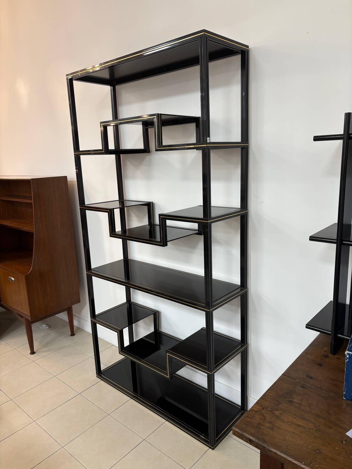 Pierre Vandel Paris shelf, black and gold, 1970s, France