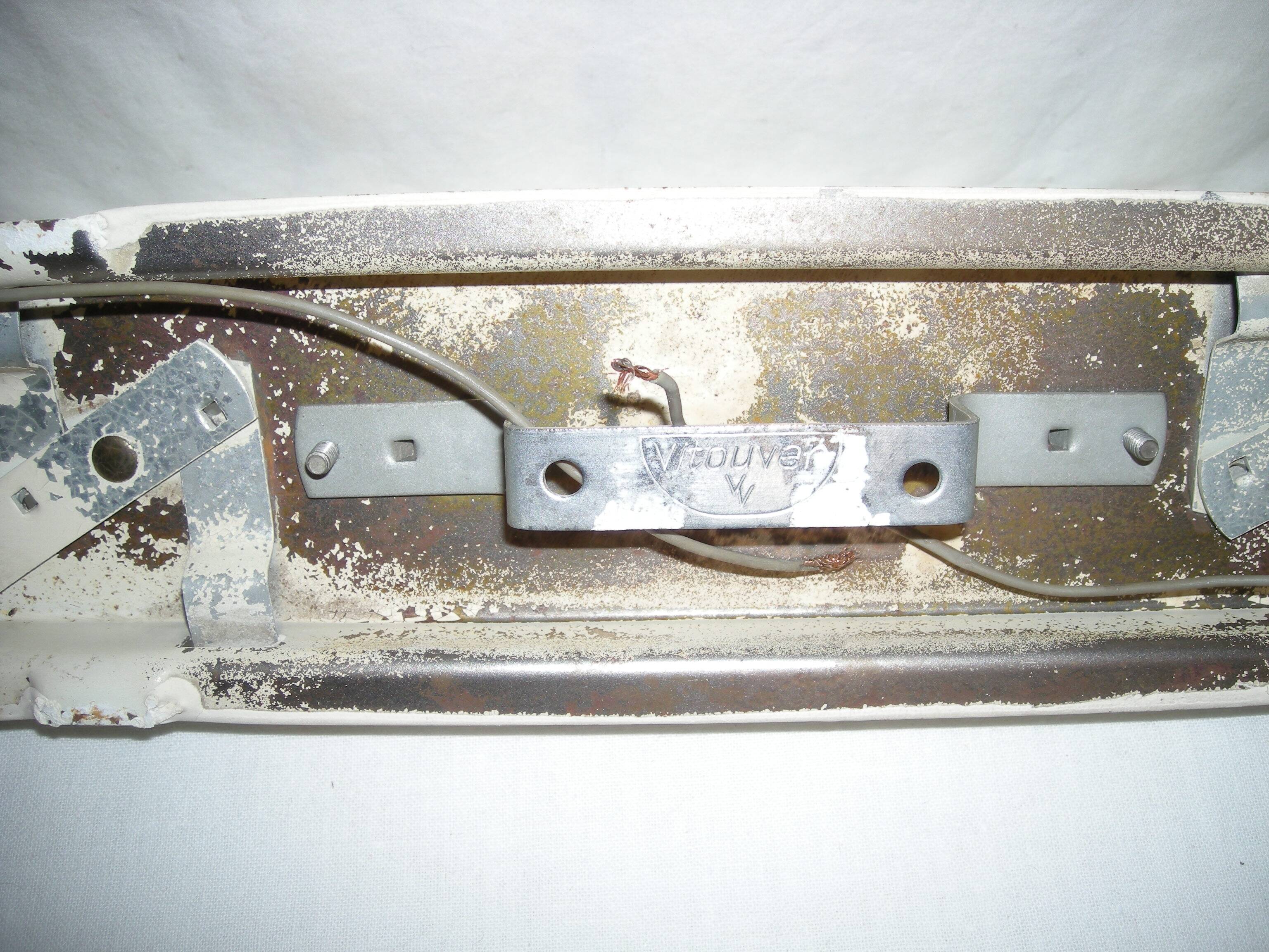 paire d' appliques Vitouver des années 50