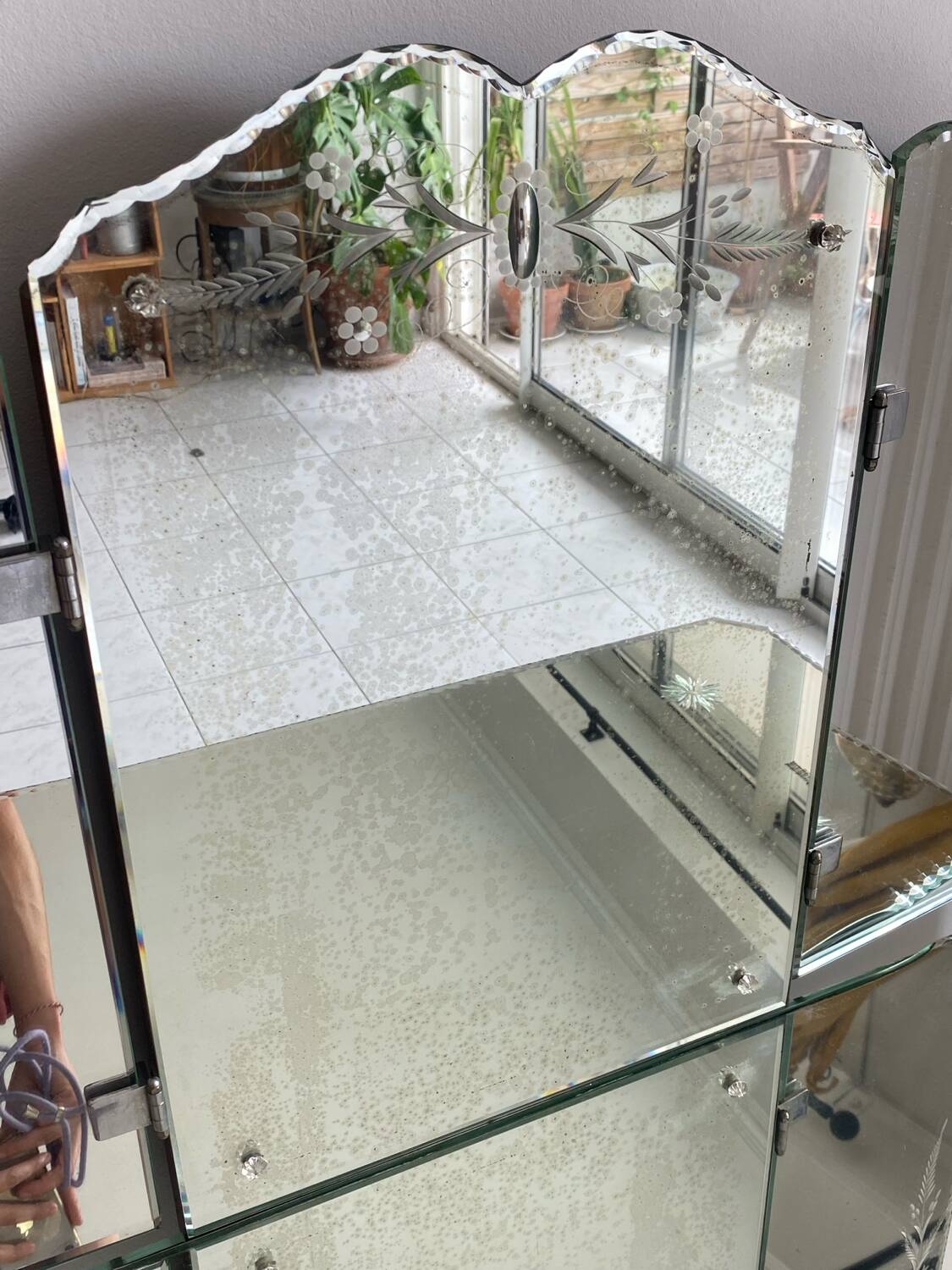 50s Venetian mirrored dressing table