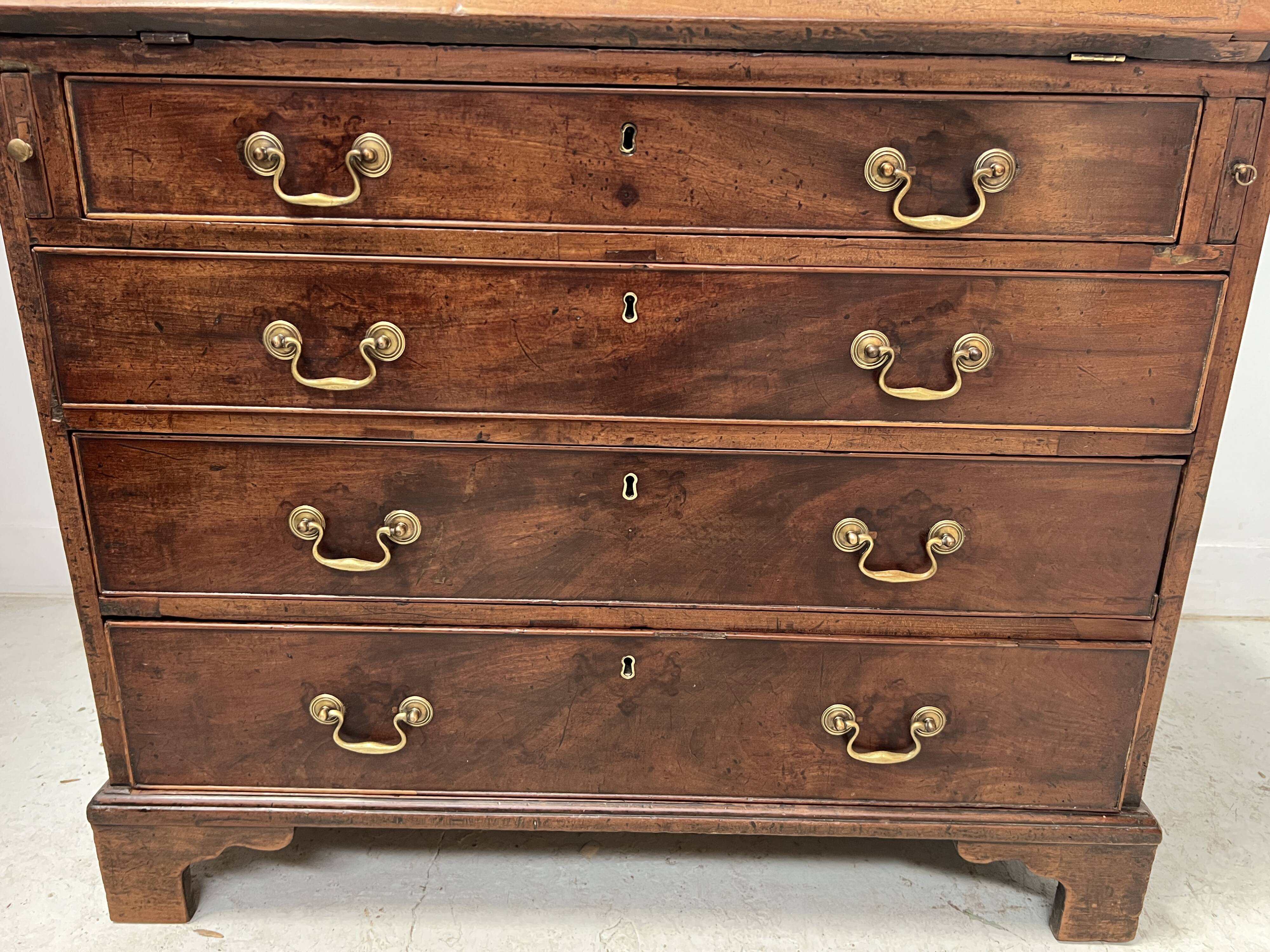 English style mahogany and veneer 19th century slope desk