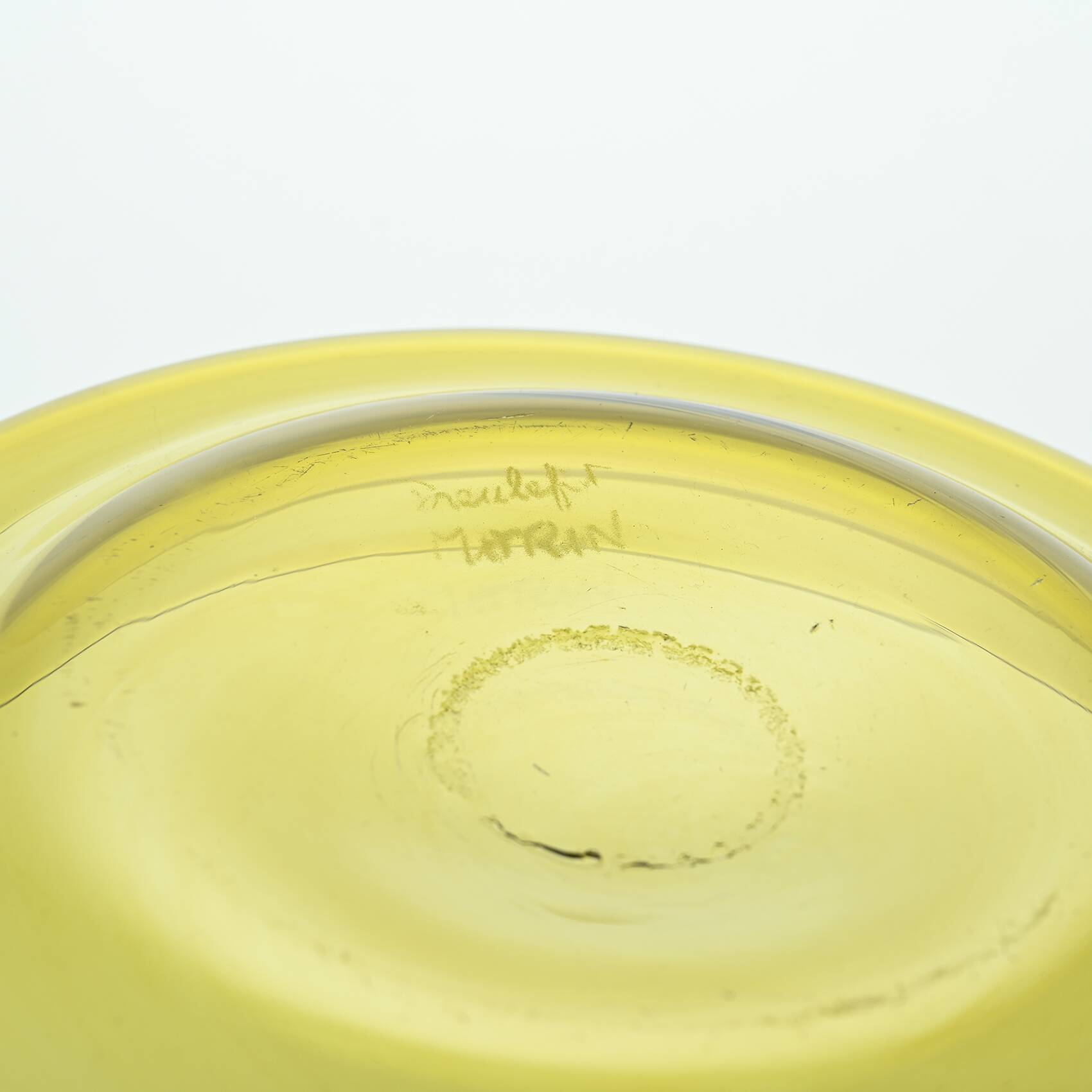 Blown glass fruit bowl by Claude Morin, circa 1975