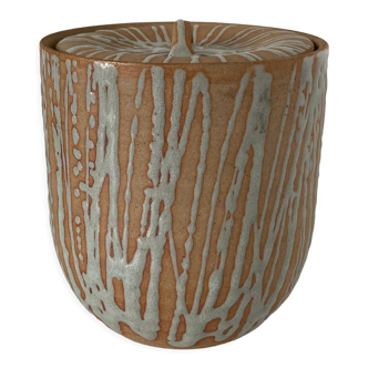 Large Japanese minguei covered pot in stoneware decorated with fine coulure, enamelled interior