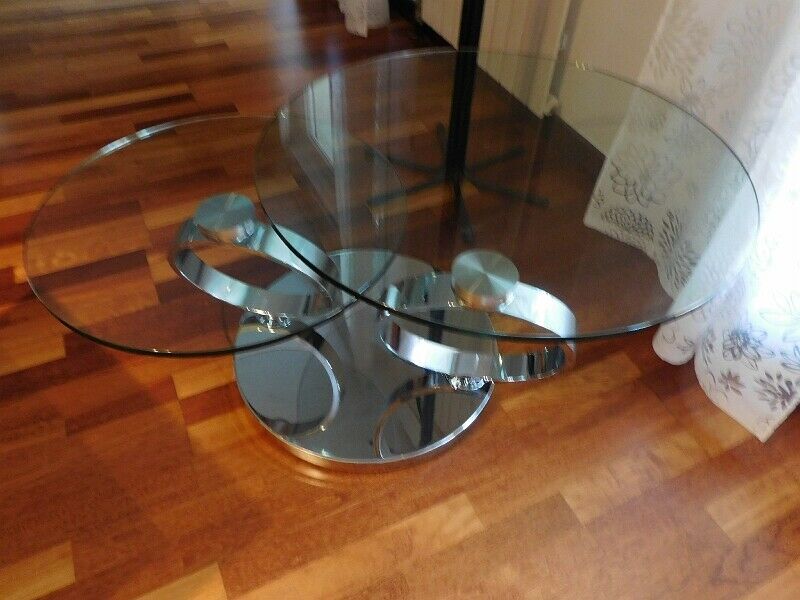 Coffee table glass and chrome metal
