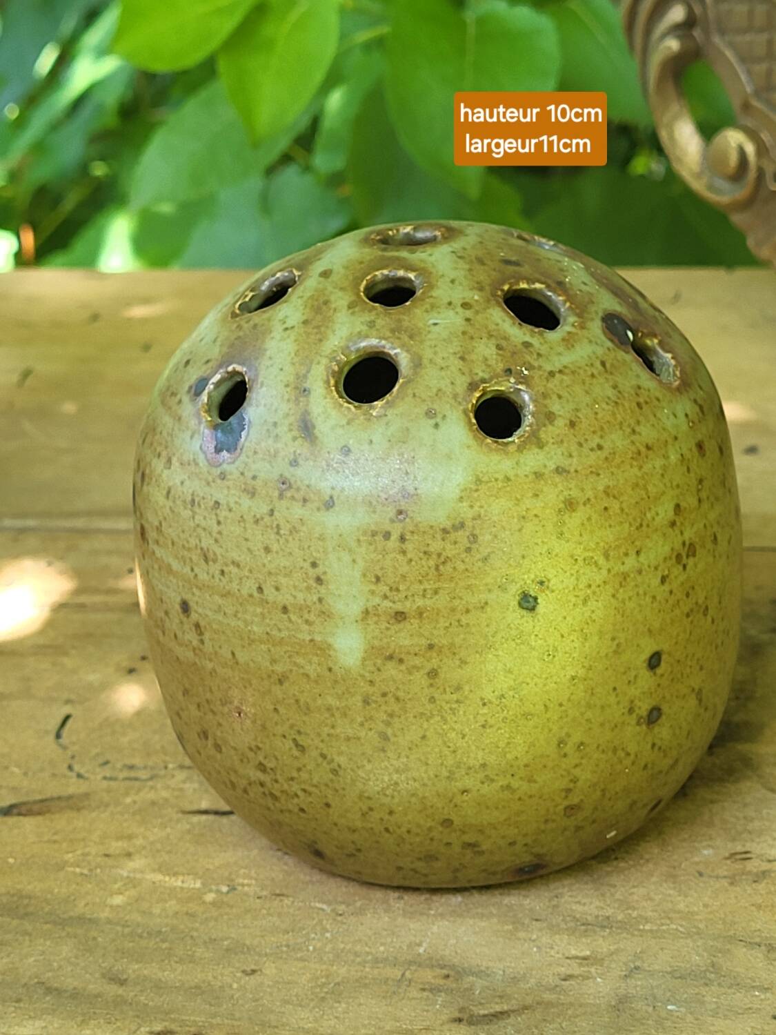 Stoneware flower pick