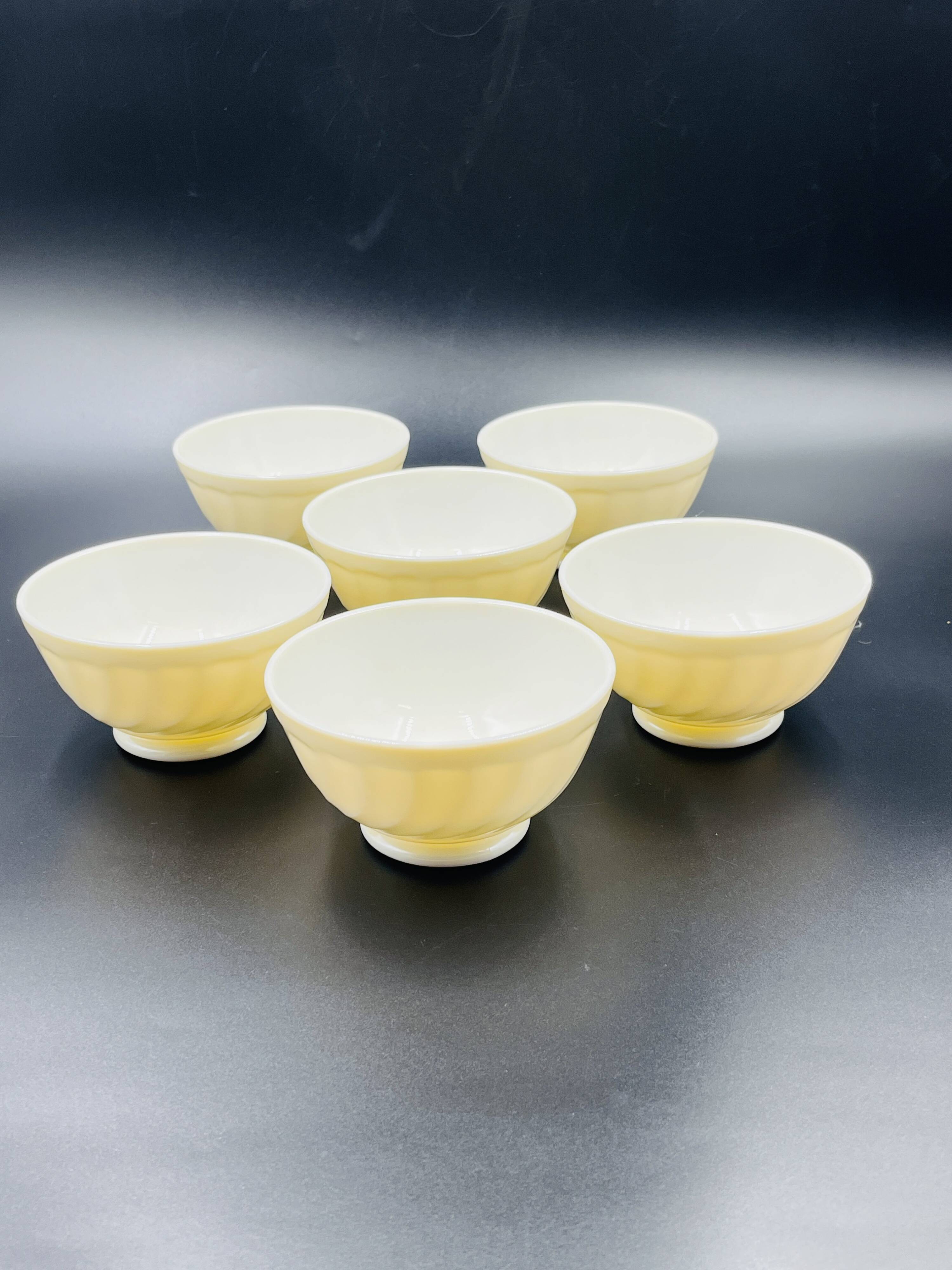6 Arcopal Trianon Ivory Bowls
