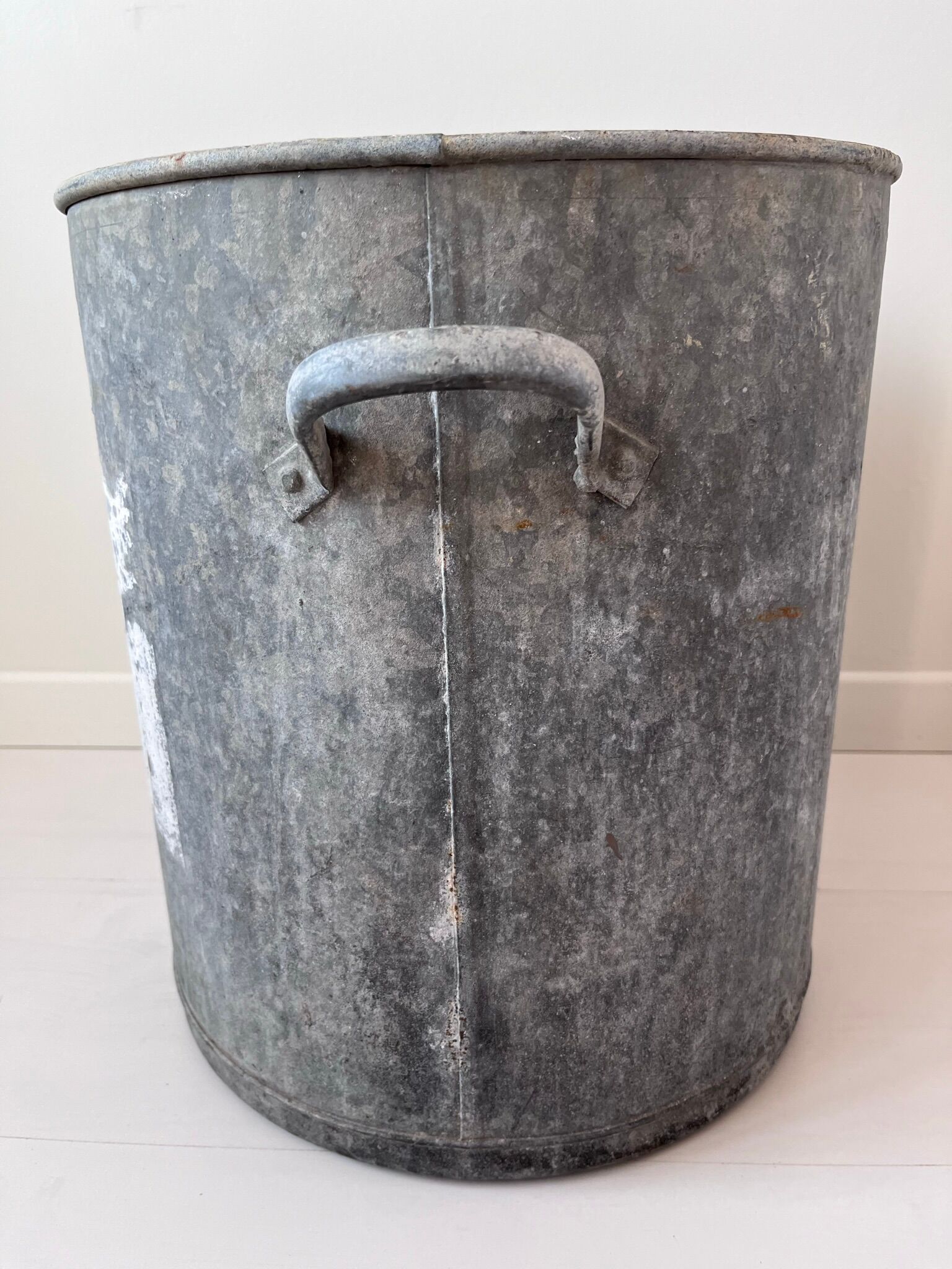 Zinc washing machine