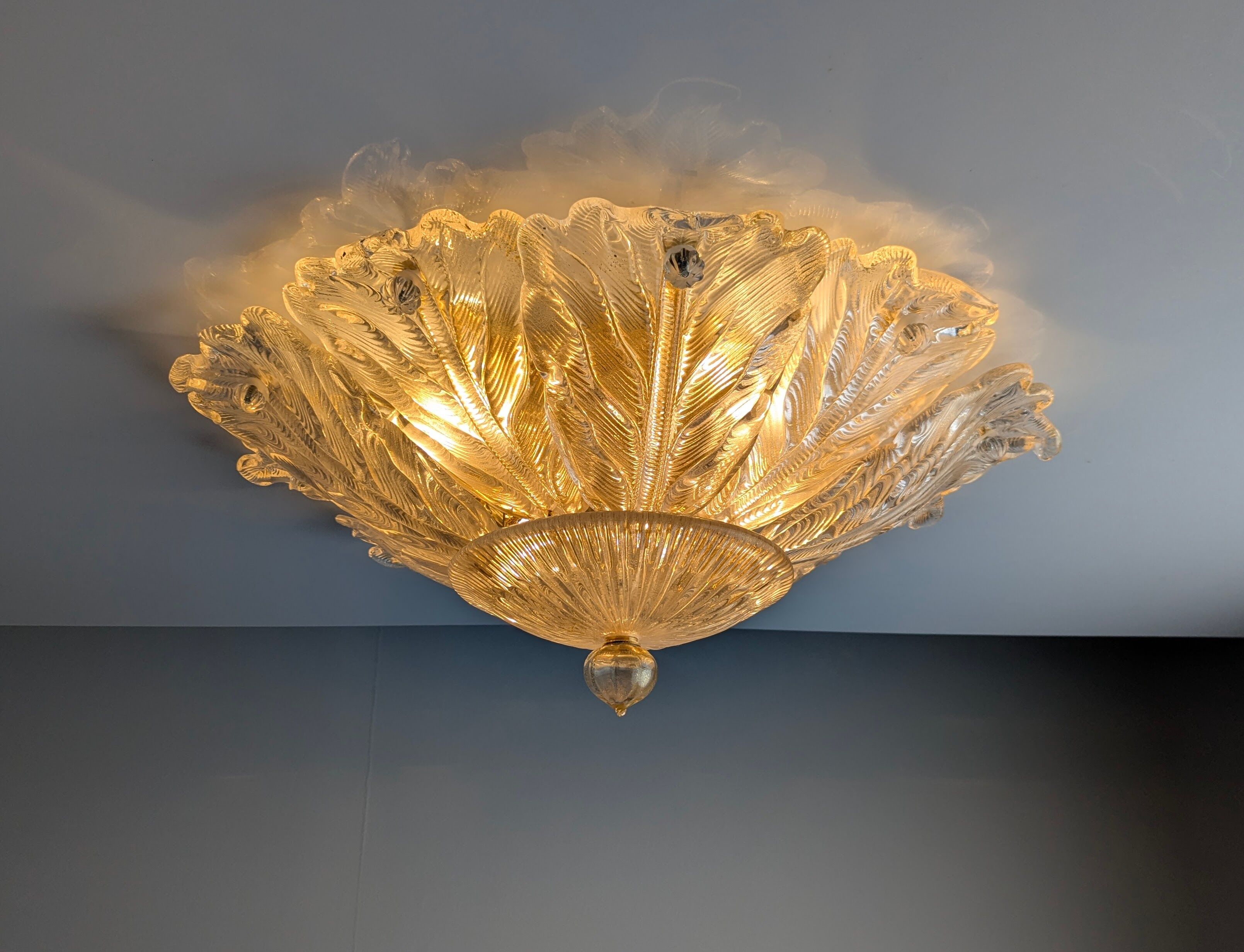 Lampe de plafond Foglia d’Oro de Barovier & Toso, Murano, Italie, années 1980.
