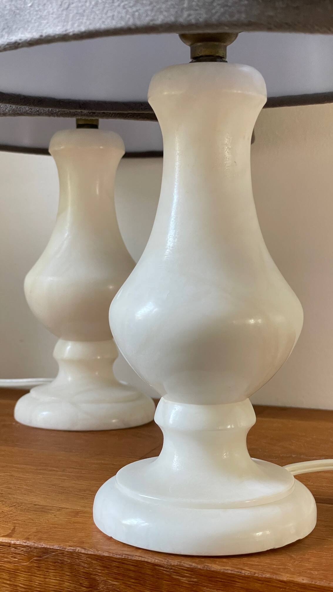Paire lampes albâtre vintage