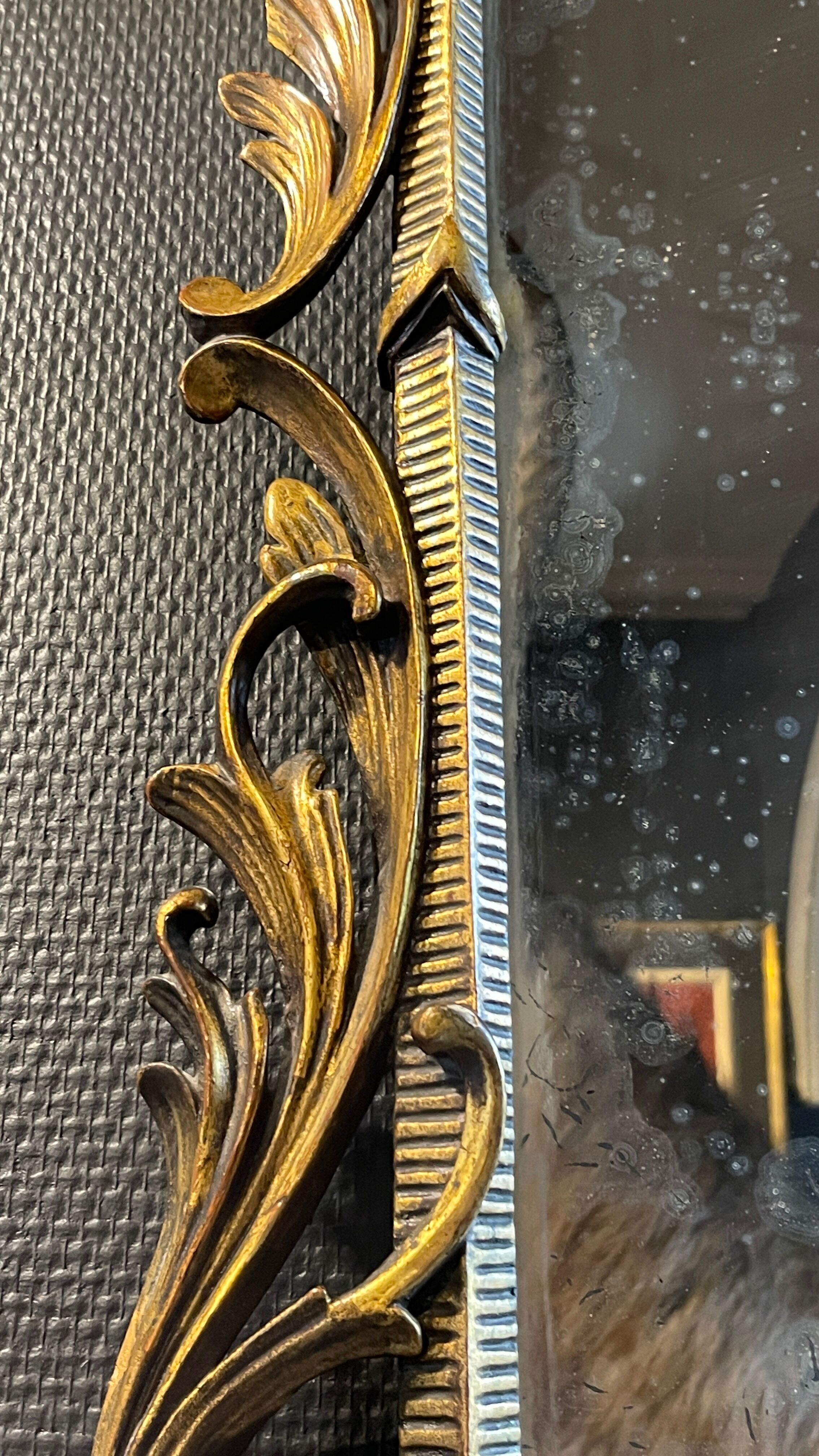 Gilded mirror Louis XV Rocaille in Carved and Stuqué Wood, nineteenth century