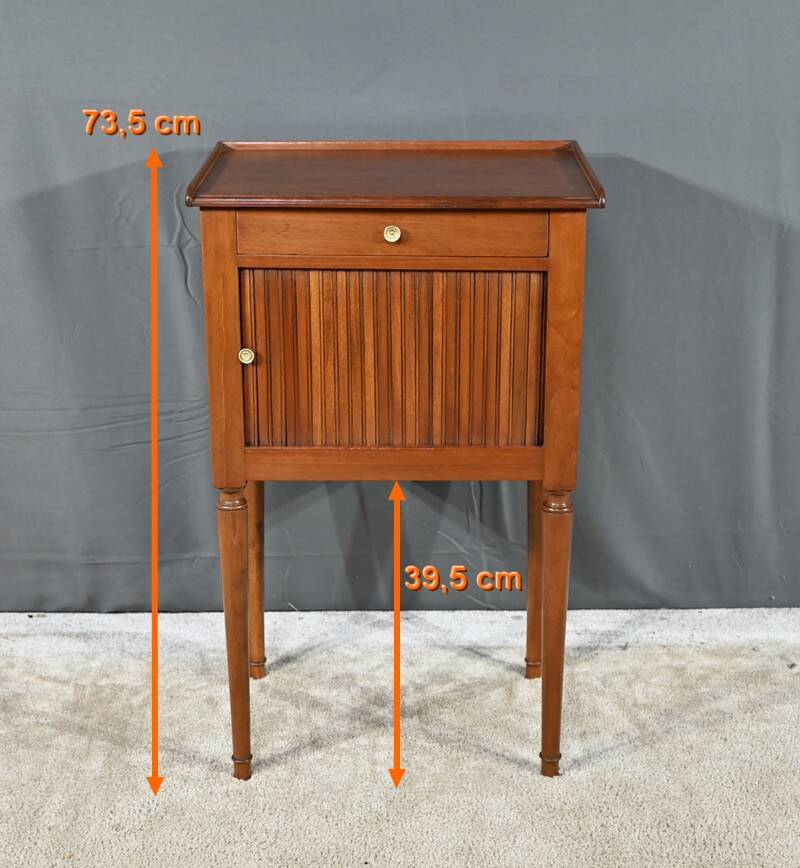 Small Mahogany Living Room Table, Louis XVI Period – Late 18th Century