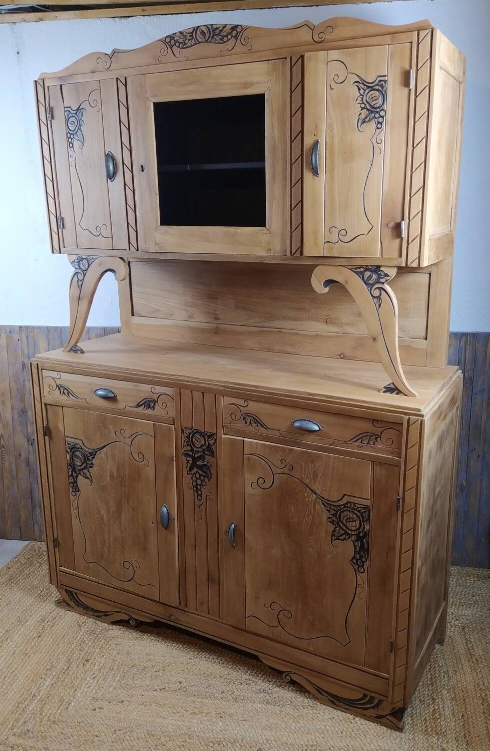 Kitchen furniture