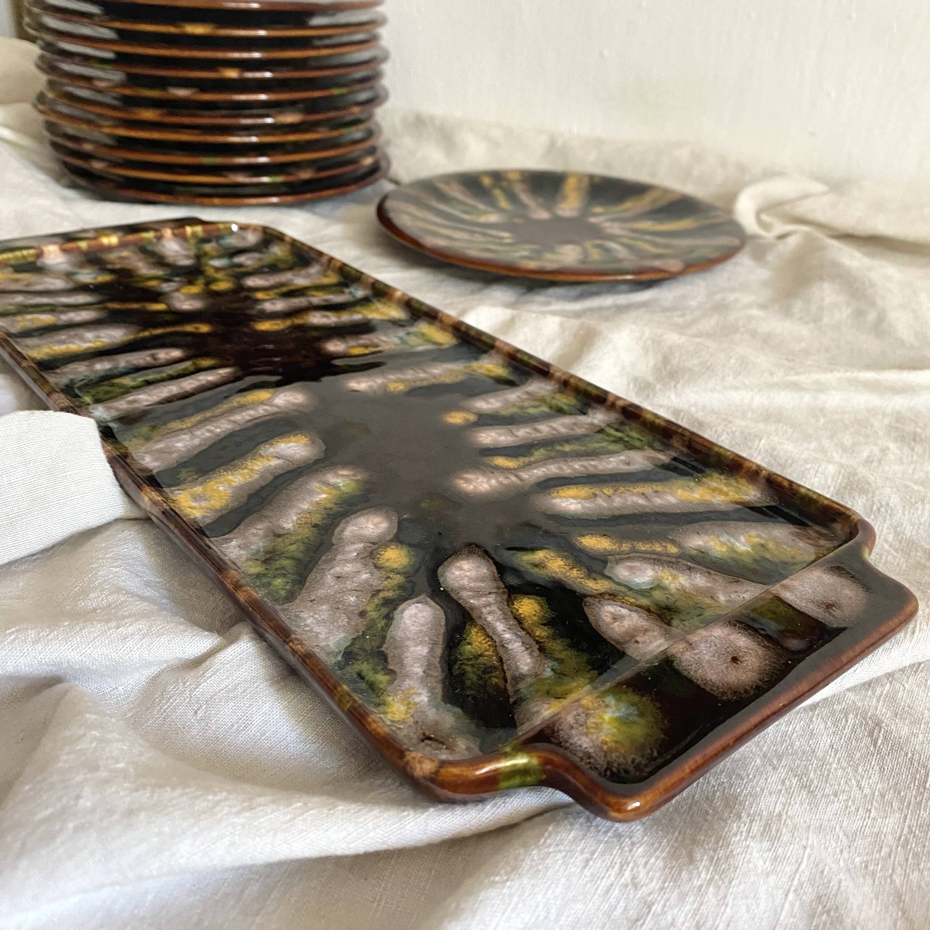 Vintage Saint Jean de Bretagne cake dish