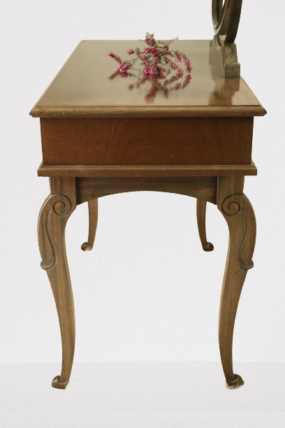 Art Deco style dressing table in mahogany gooseneck mirror