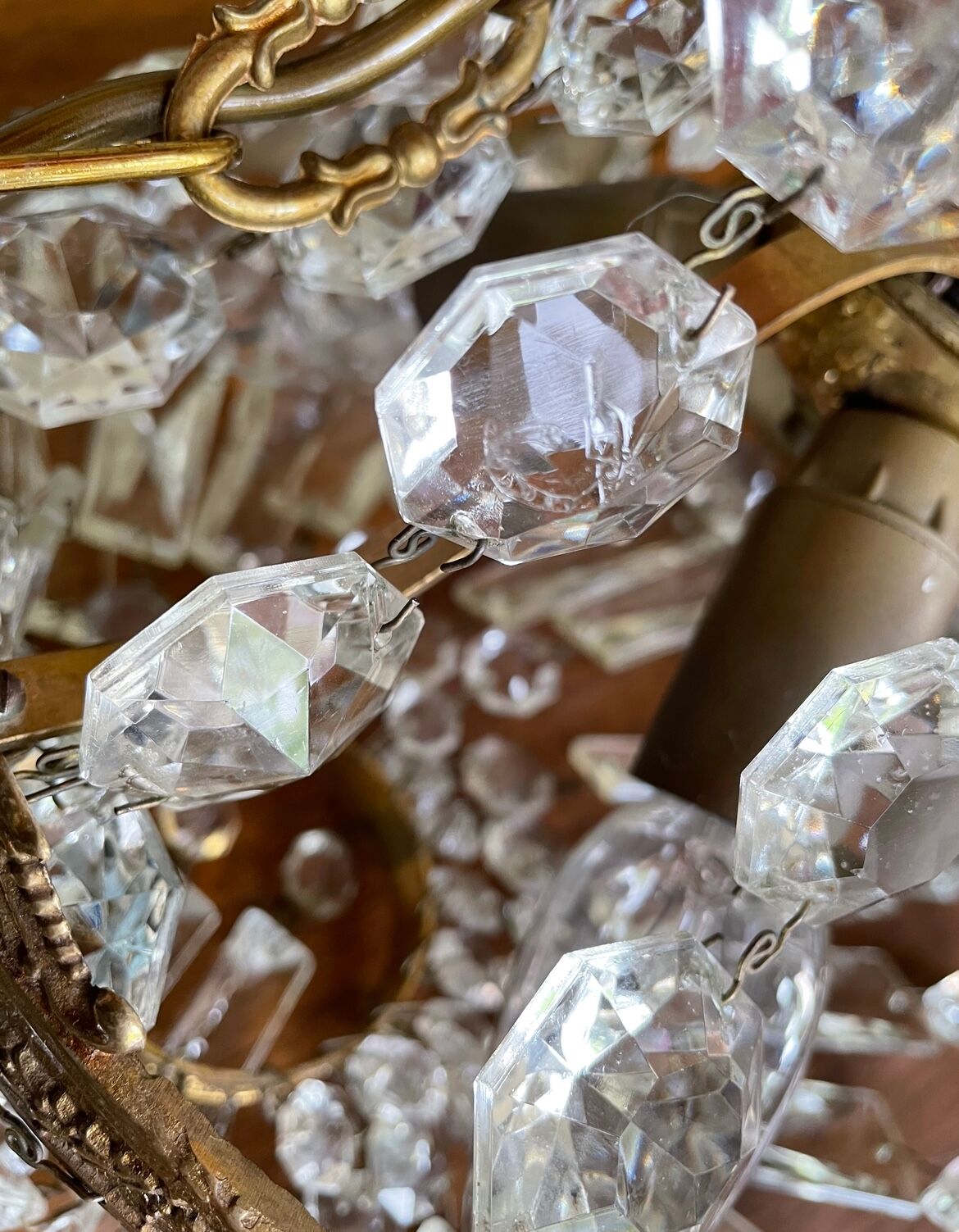 Chandelier pampilles D24