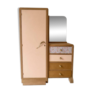 Armoire asymétrique