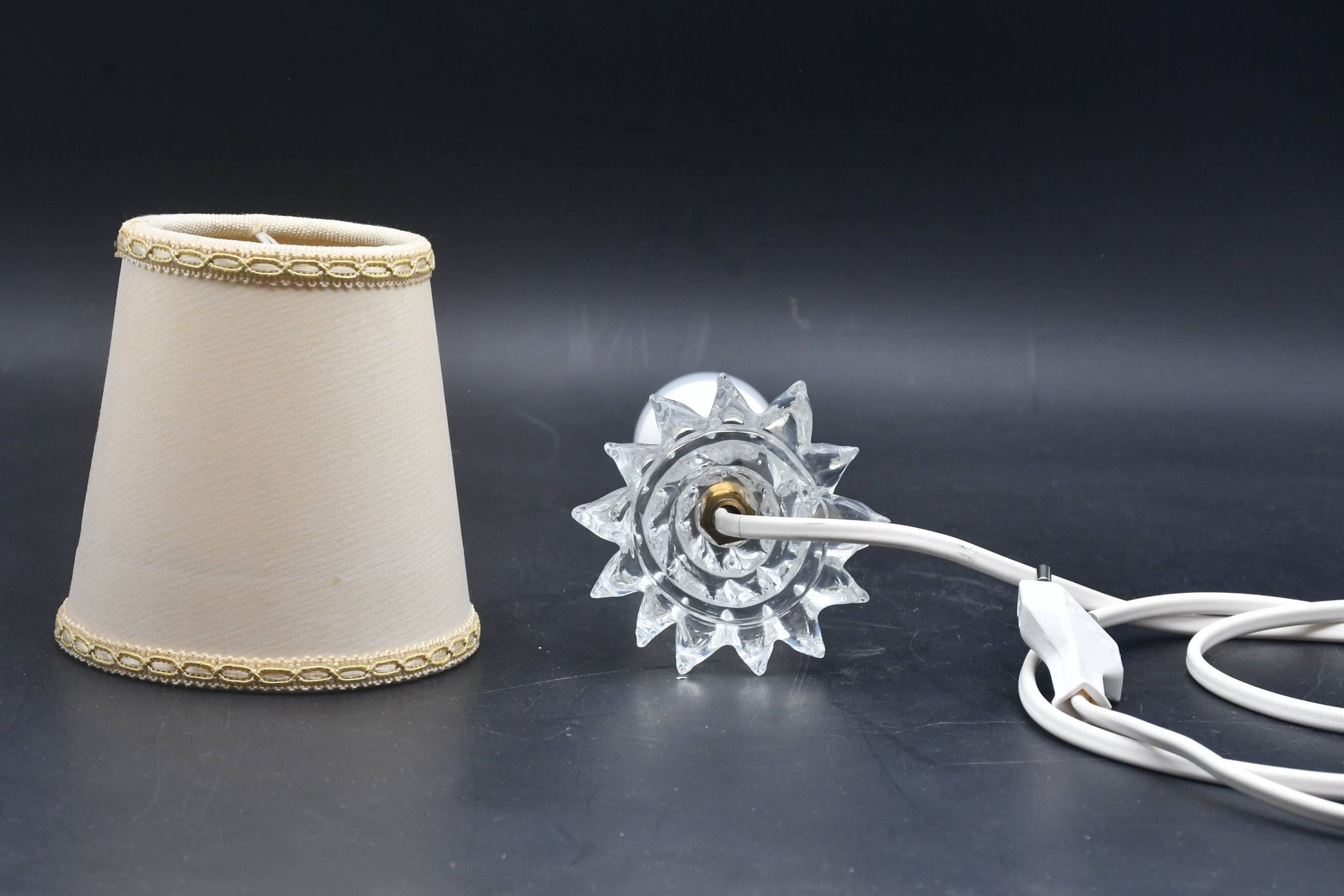 Charming Table Lamp in Rostrato Murano Glass Vase for Barovier & Toso, 1940s