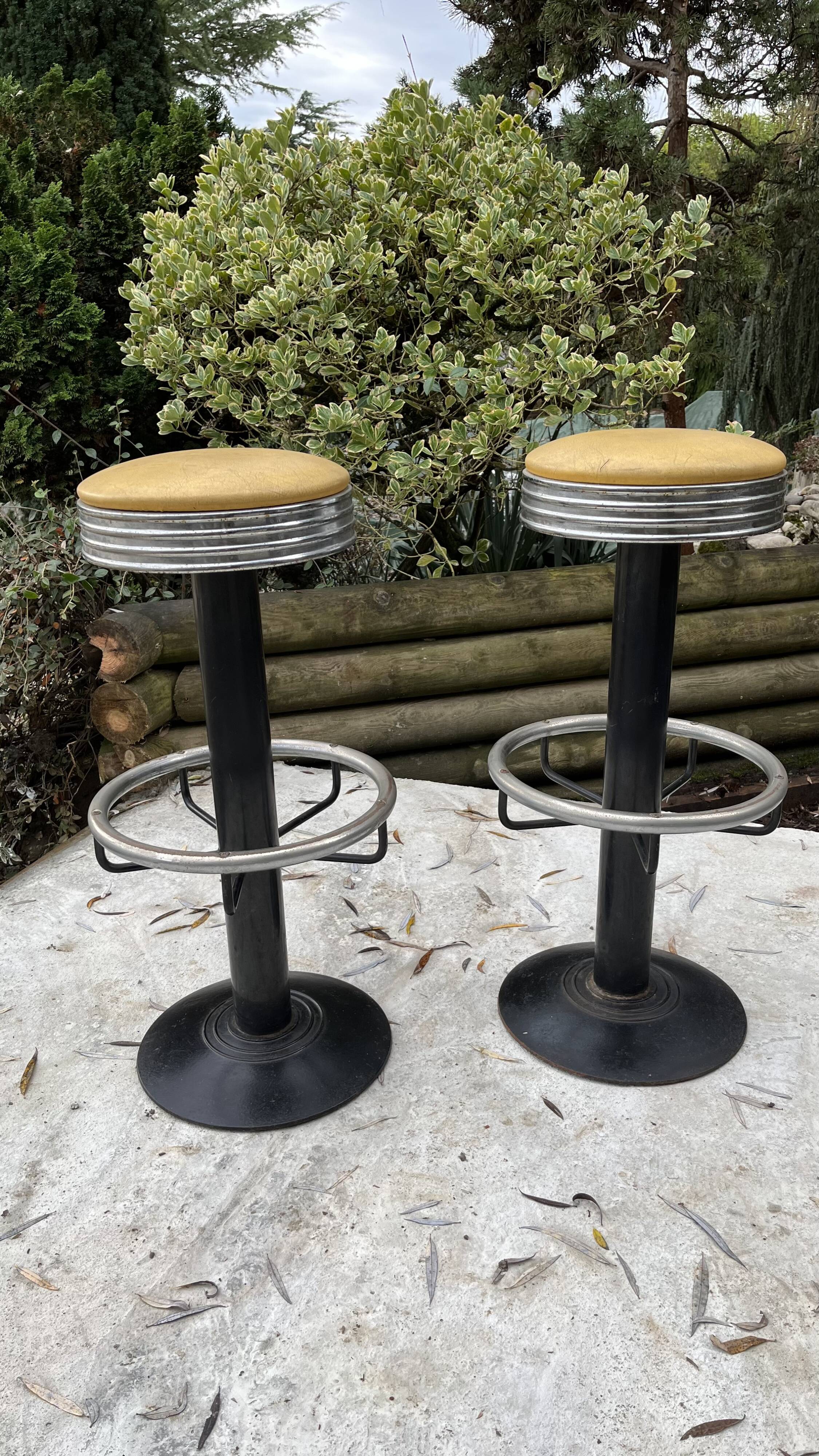 Paire de tabourets de bar  pro vintage