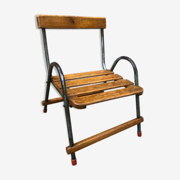 Wooden and metal children's chair 50
