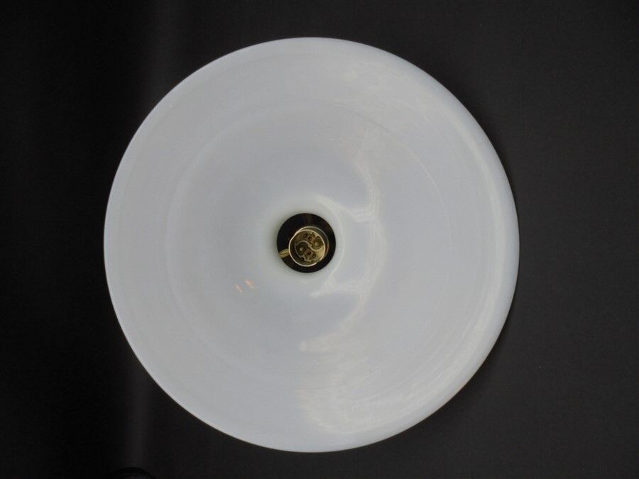 Suspension in opaline