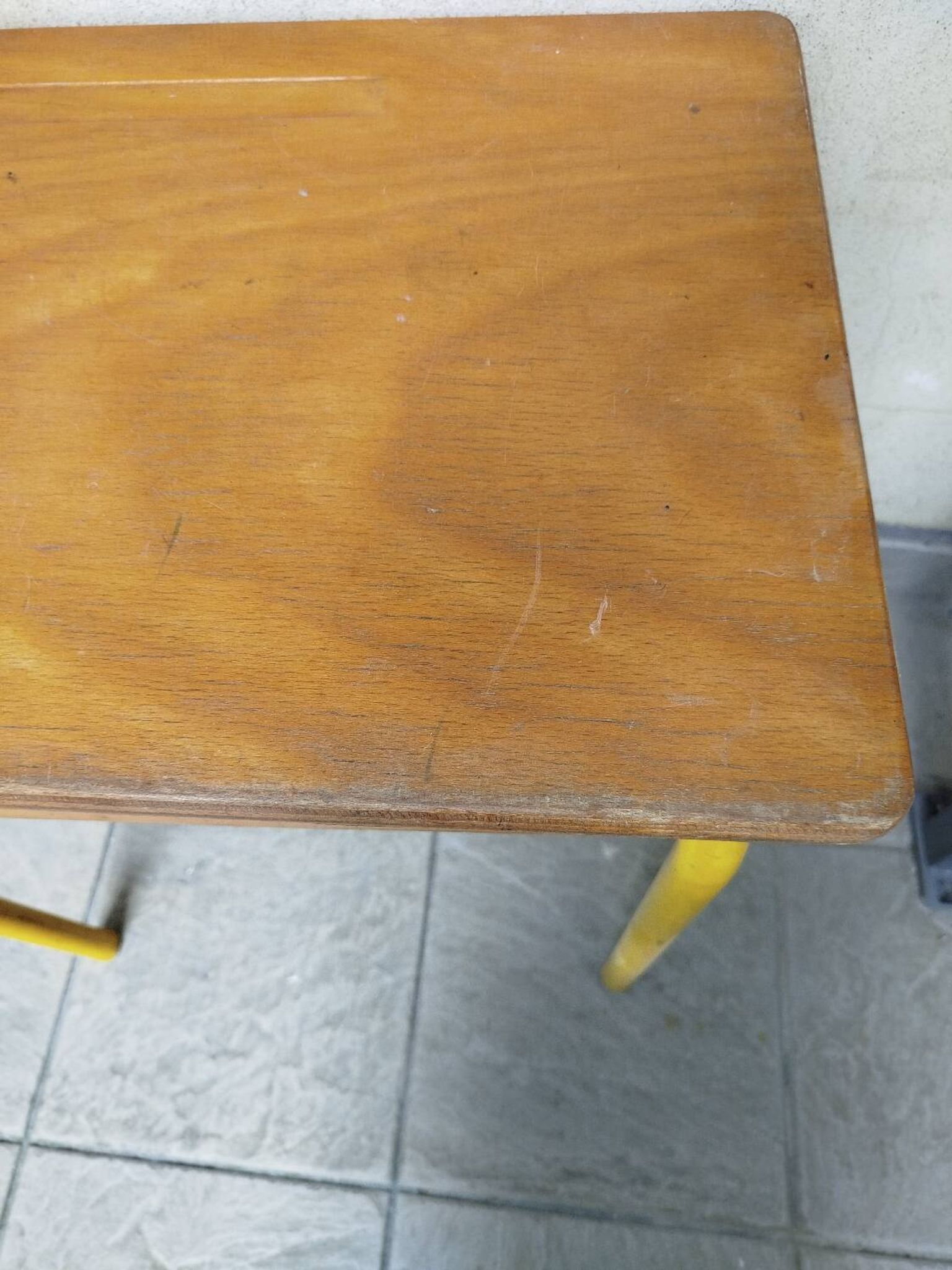 Ancien bureau d'écolier