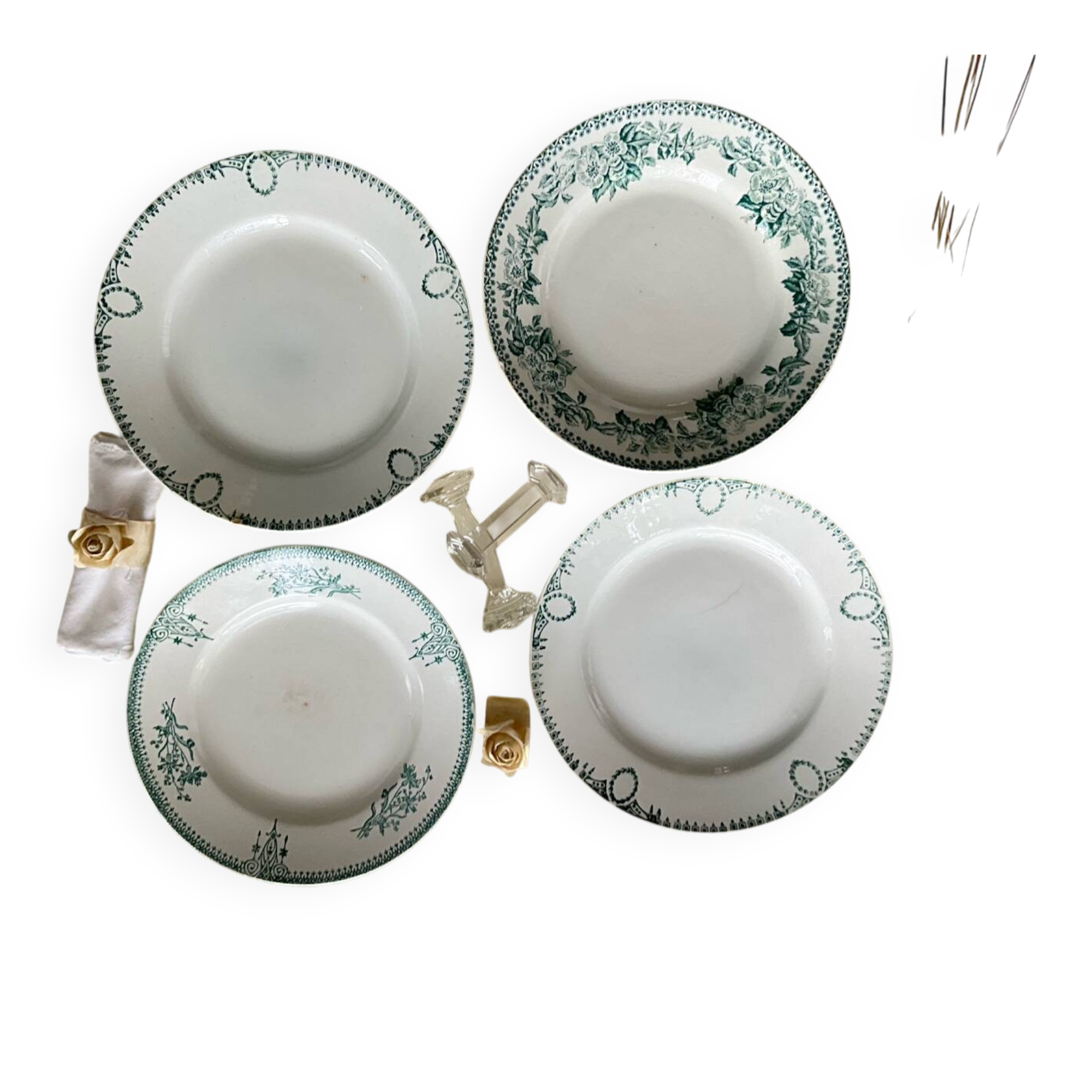 Mix and match 4 plates.