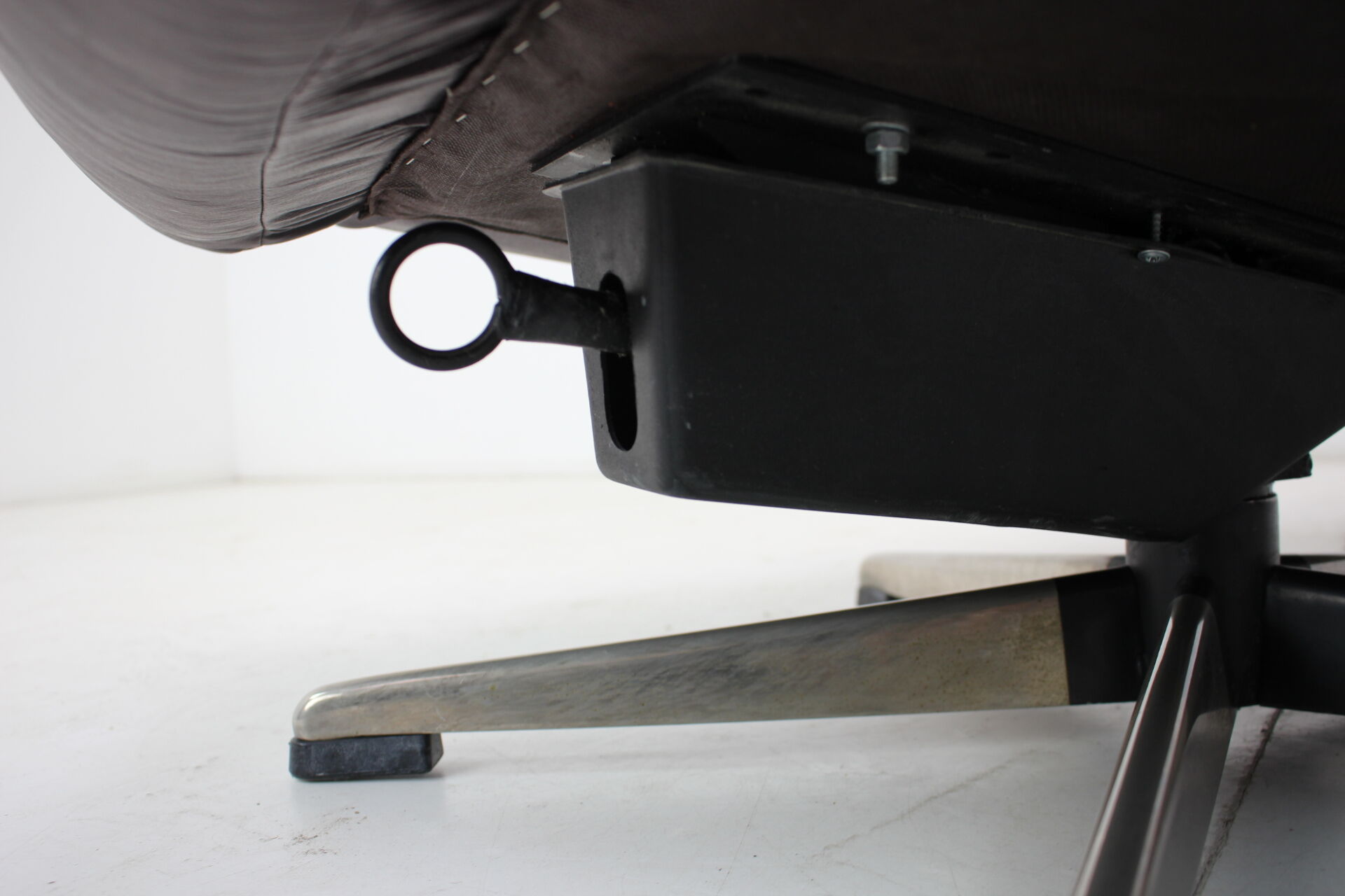 Large scandinavian adjustable leather armchair by peem, 1970s, finland