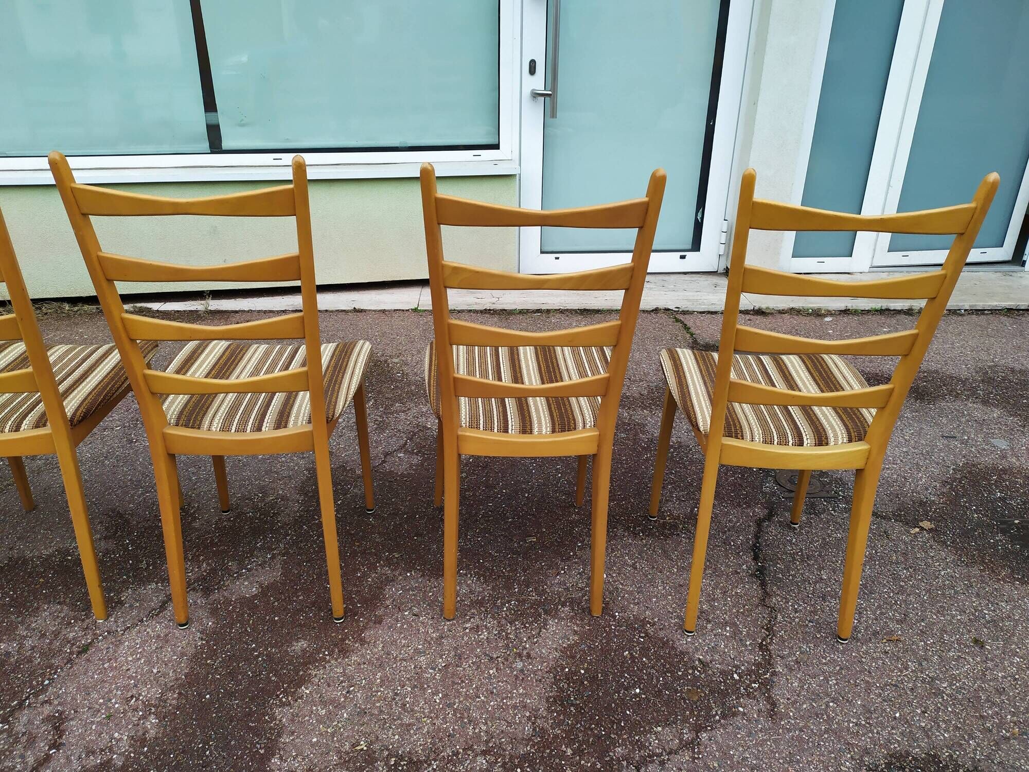 Set of 6 light wood chairs with vintage Scandinavian fabric