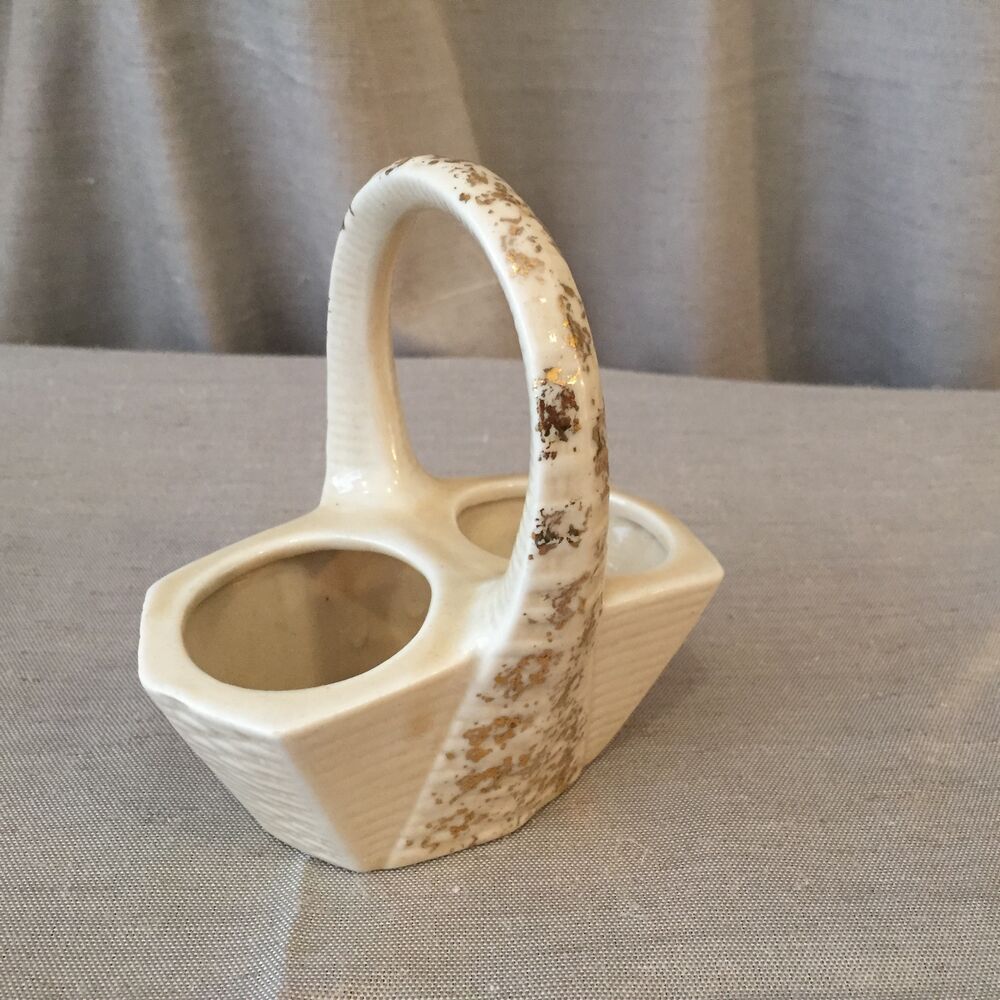 Panier avec saliere poivriere en forme de chat porcelaine de france