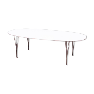 Super-Elliptical Table by Jacobsen, Hein and Mathsson /L 150 - Fritz Hansen