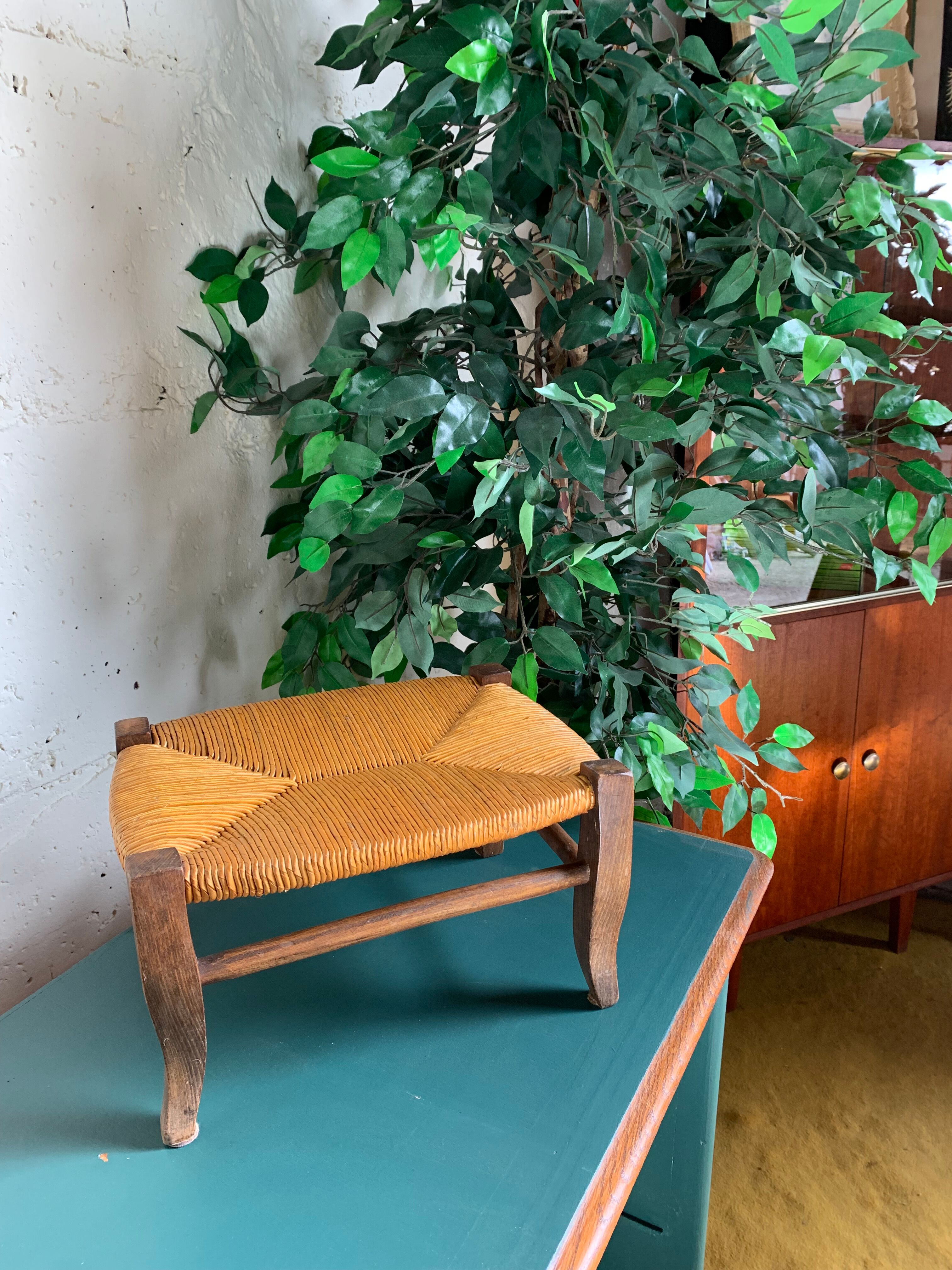 Footrest countryside mulched