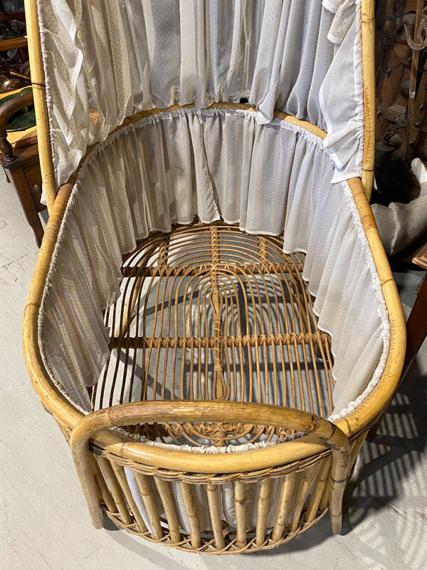 Berceau lit en rotin vintage