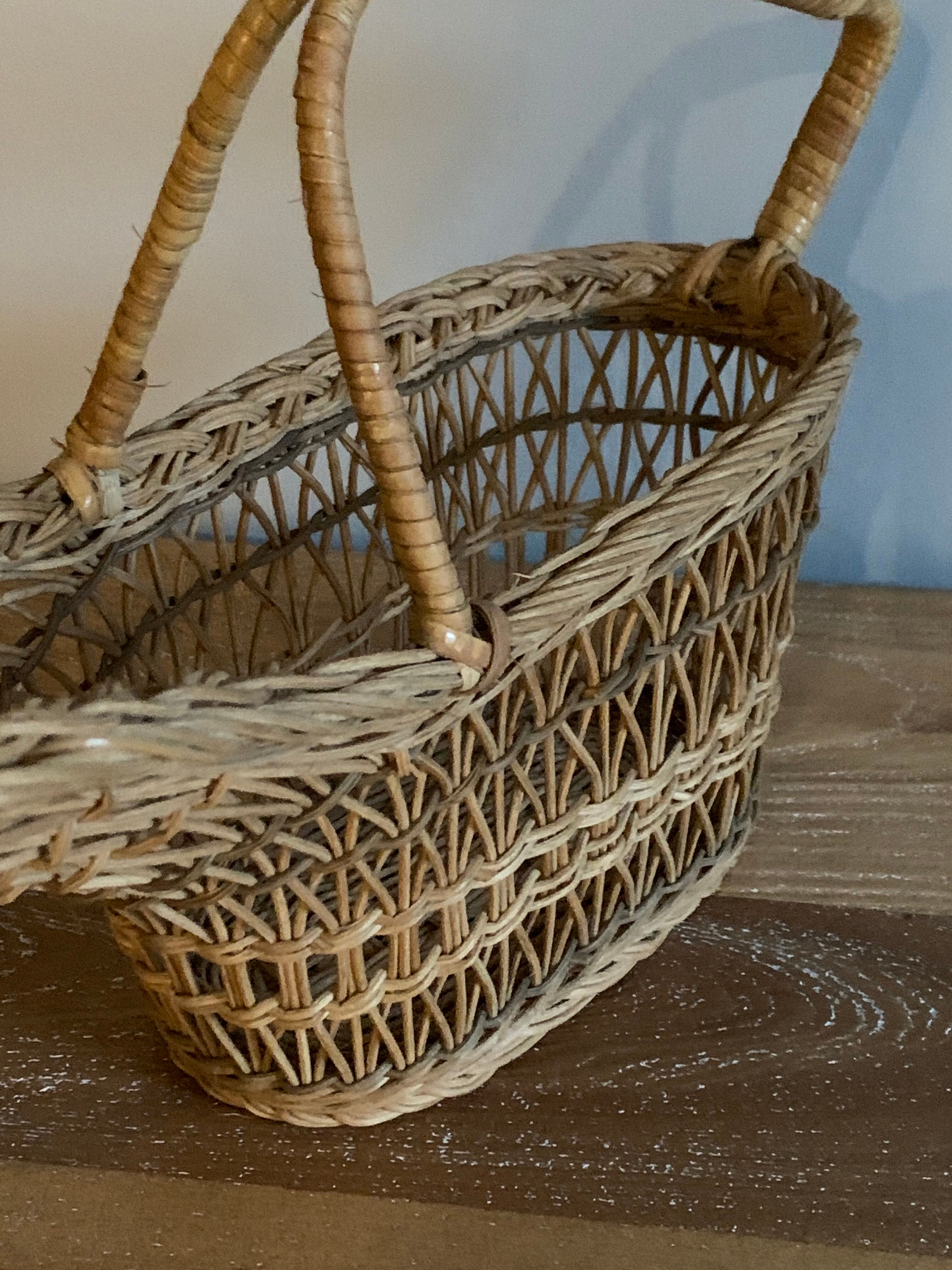 Vintage rattan bottle holder