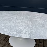 Original Knoll Tulip oval dining table (198cm) Carrara marble