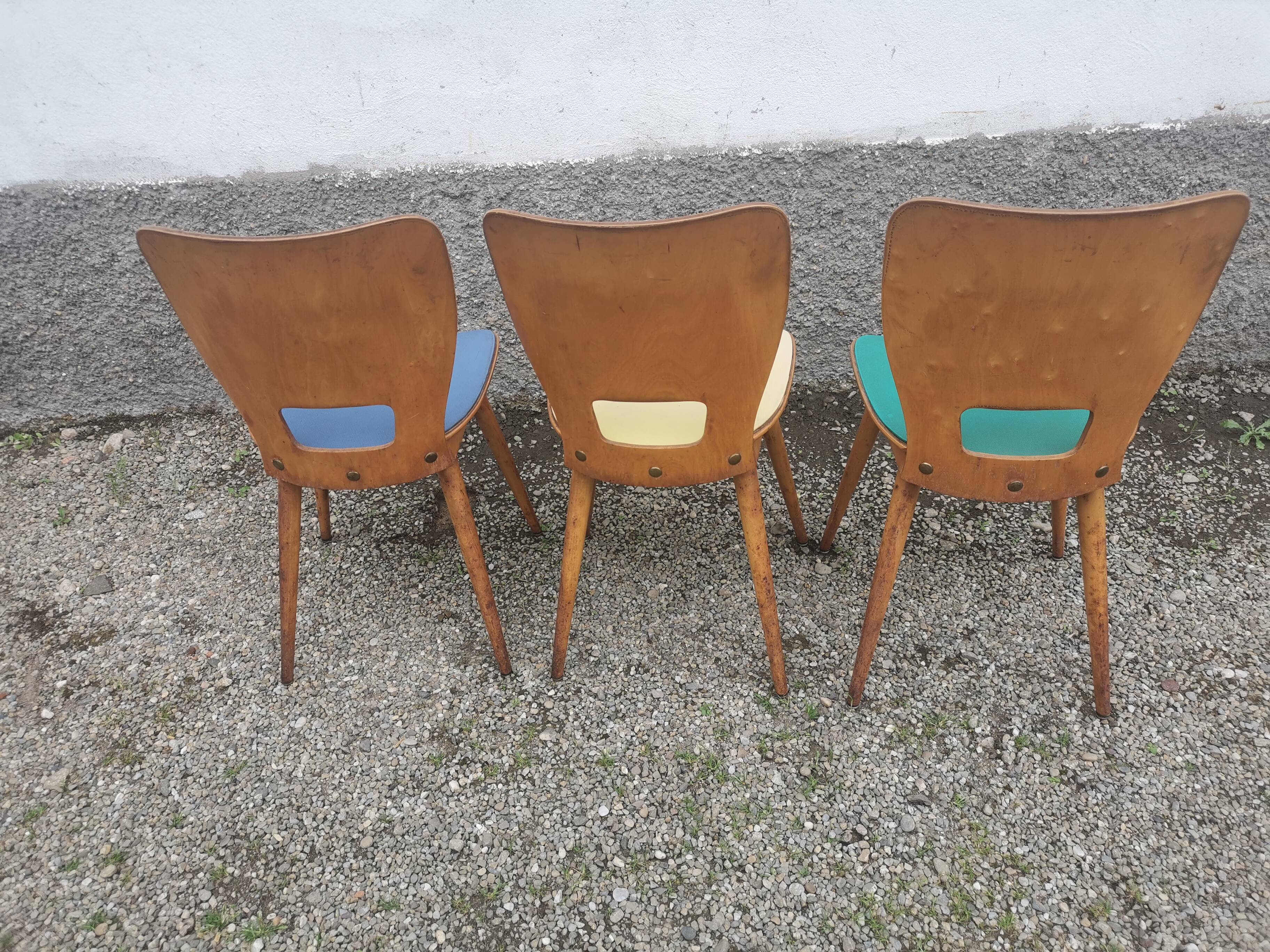 Trois chaises vintage de couleur année 50
