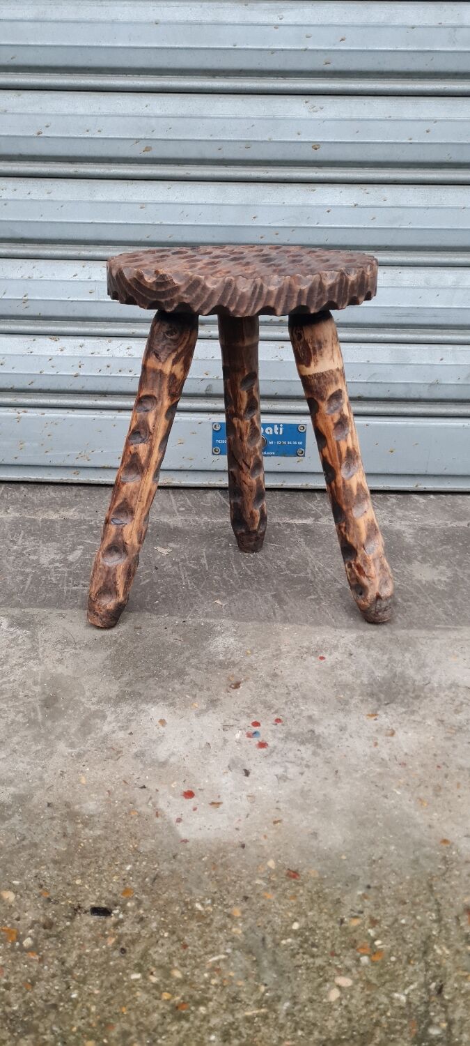 Tripod stool
