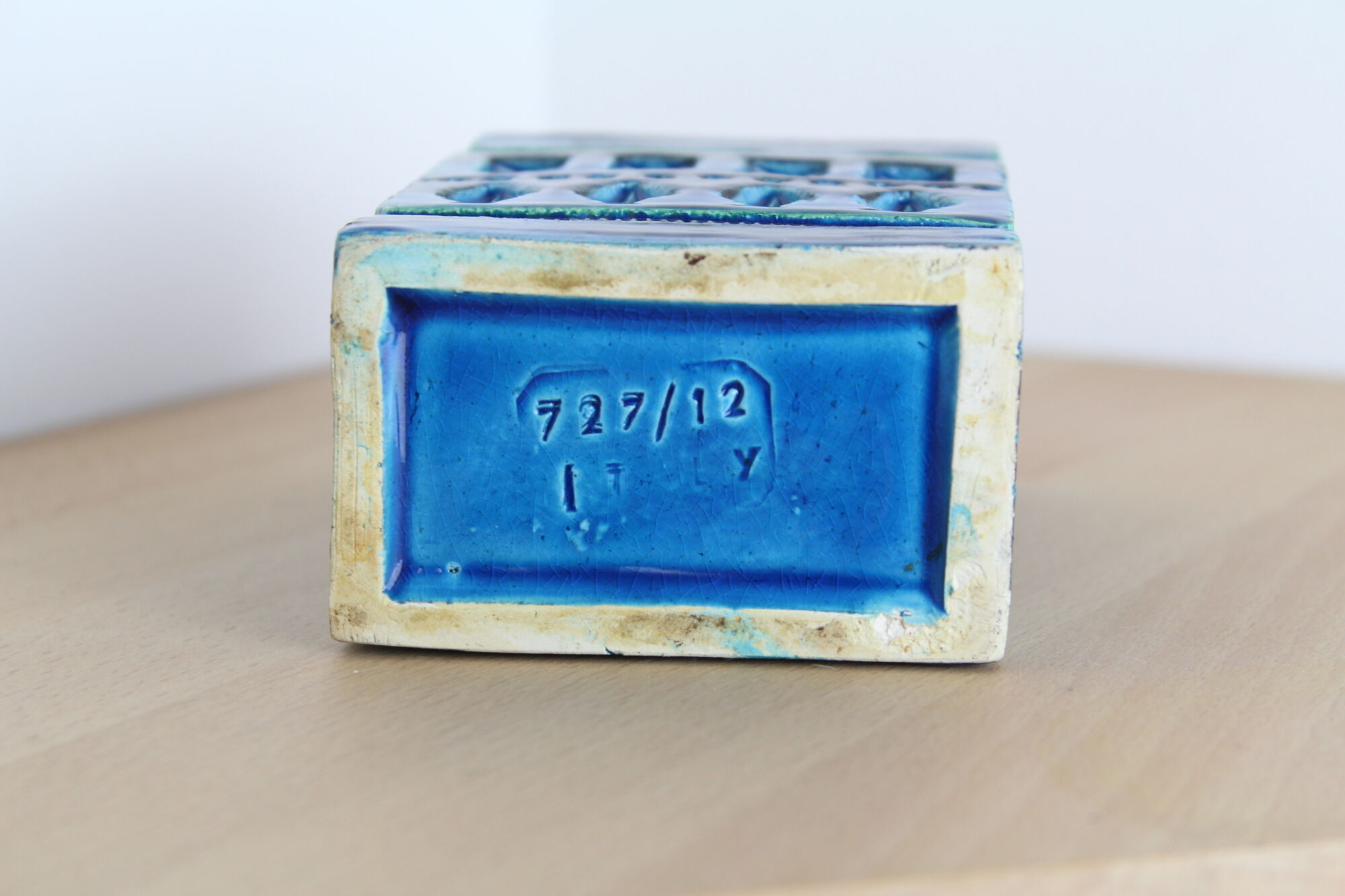 Square vase Rimini Blue, Aldo London Diamond for Bitossi, ceramics Italy