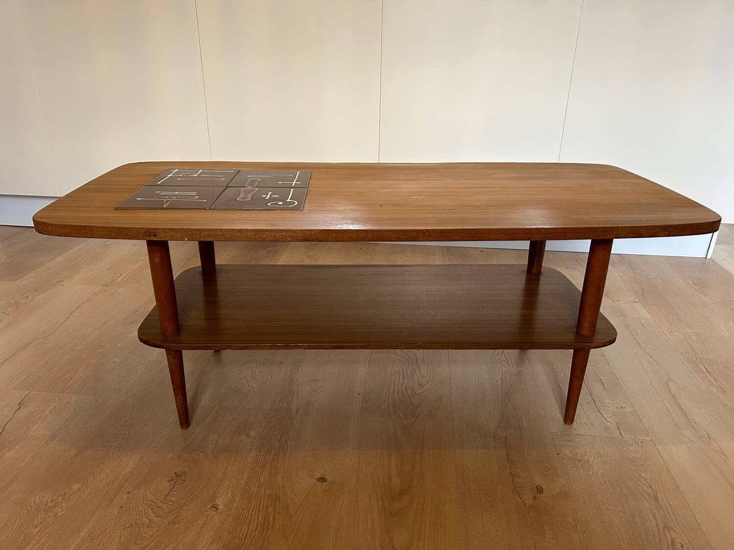 50s coffee table in wood and tiles