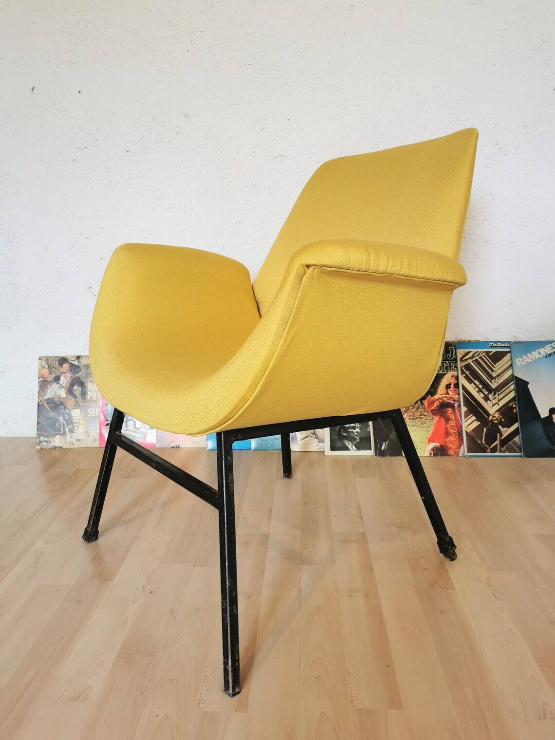 Vintage Mid-Century Modern Yellow Fabric Armchair - Alvin Lustig Style
