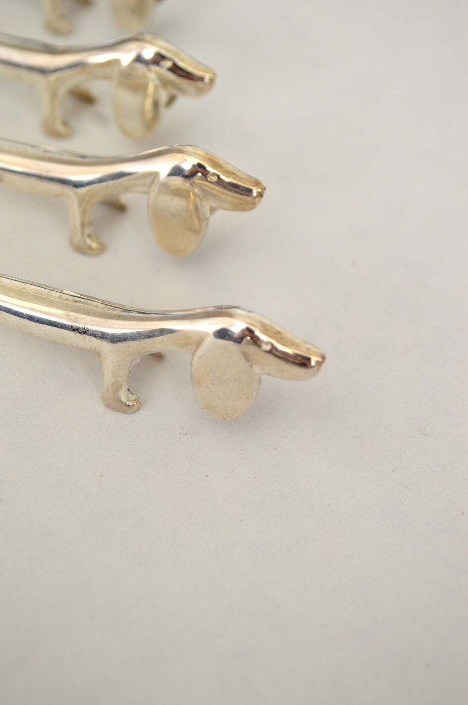 6 basset knife rests