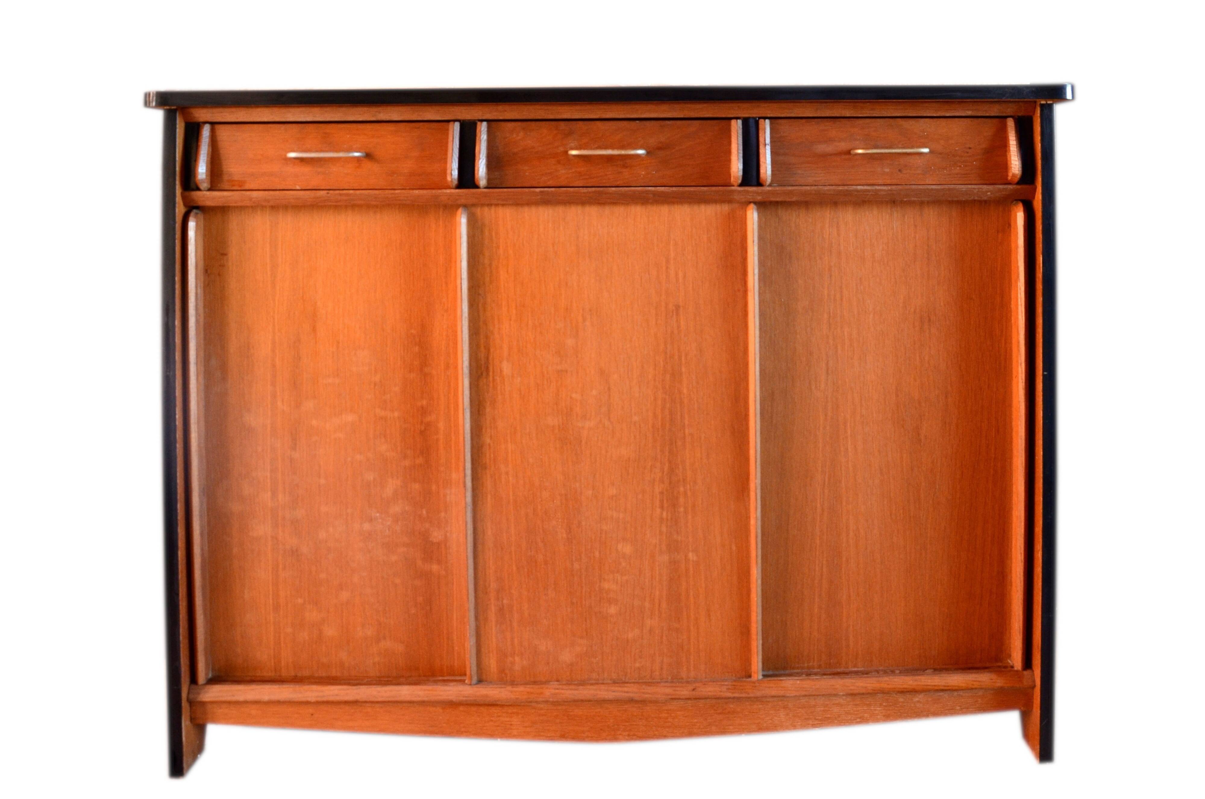 Wooden enfilade with fuchsia pink and black formica, 1950s, 130x50x100cm