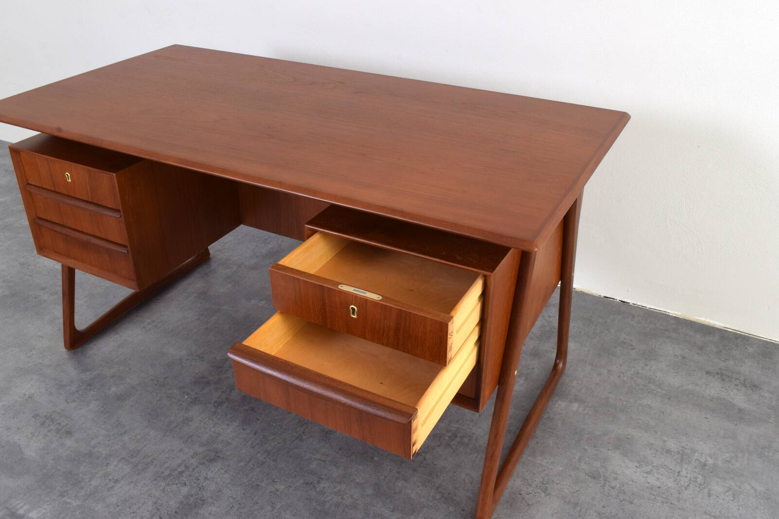 Mid-Century Danish Teak Executive Desk by Svend Åge Madsen for H.P. Hansen,