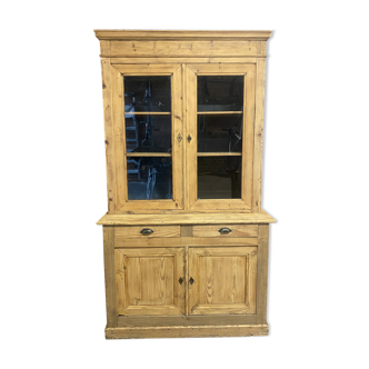 Old vessel / two bodies