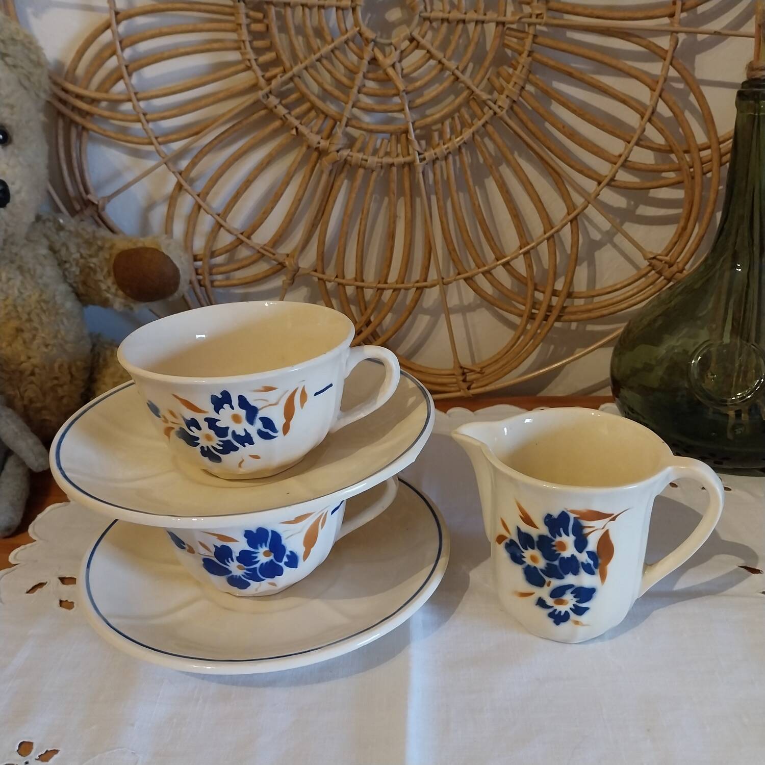 Old cups and saucers milk jug Badonviller