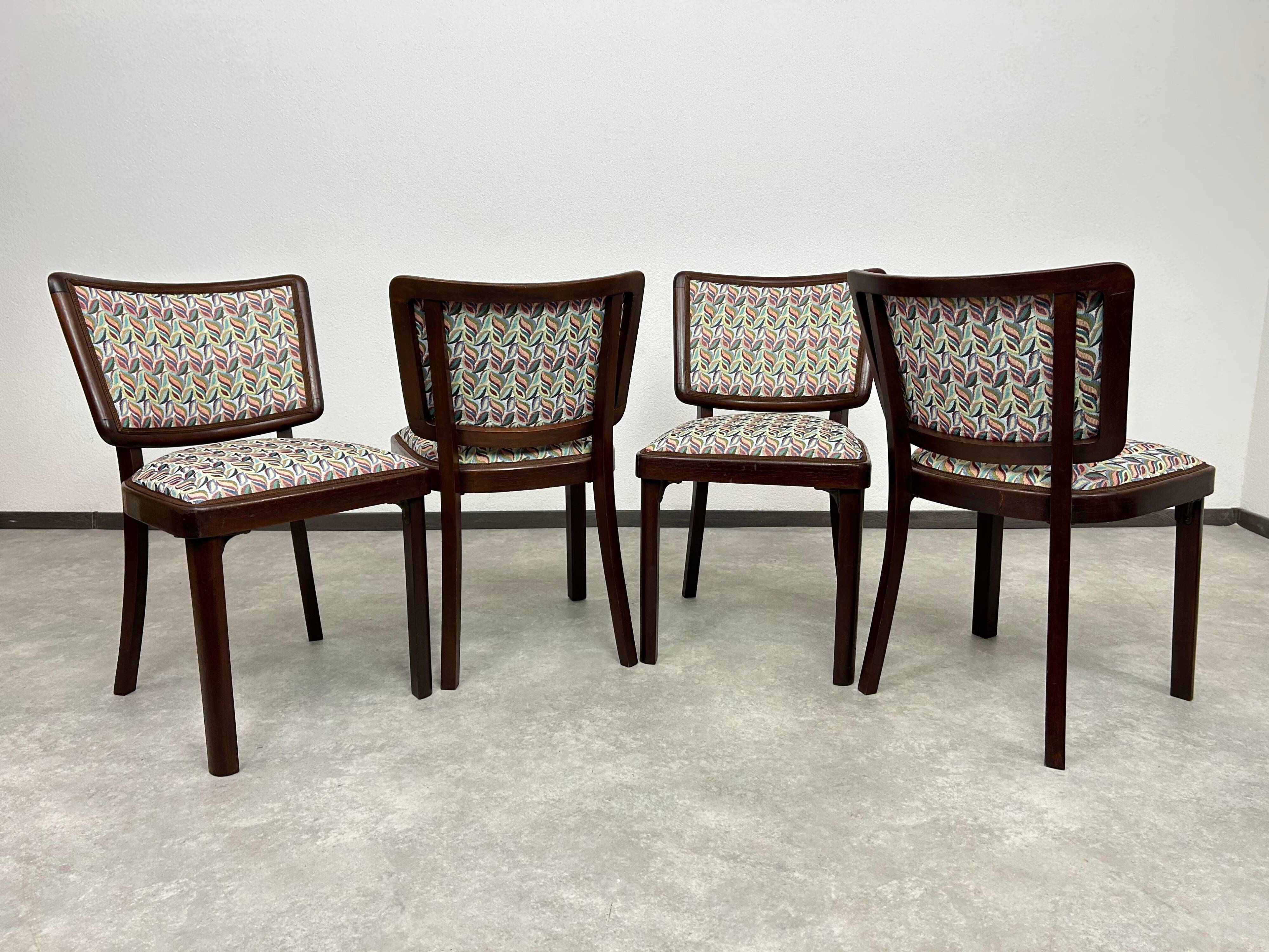 Dining chairs B-47 by Thonet