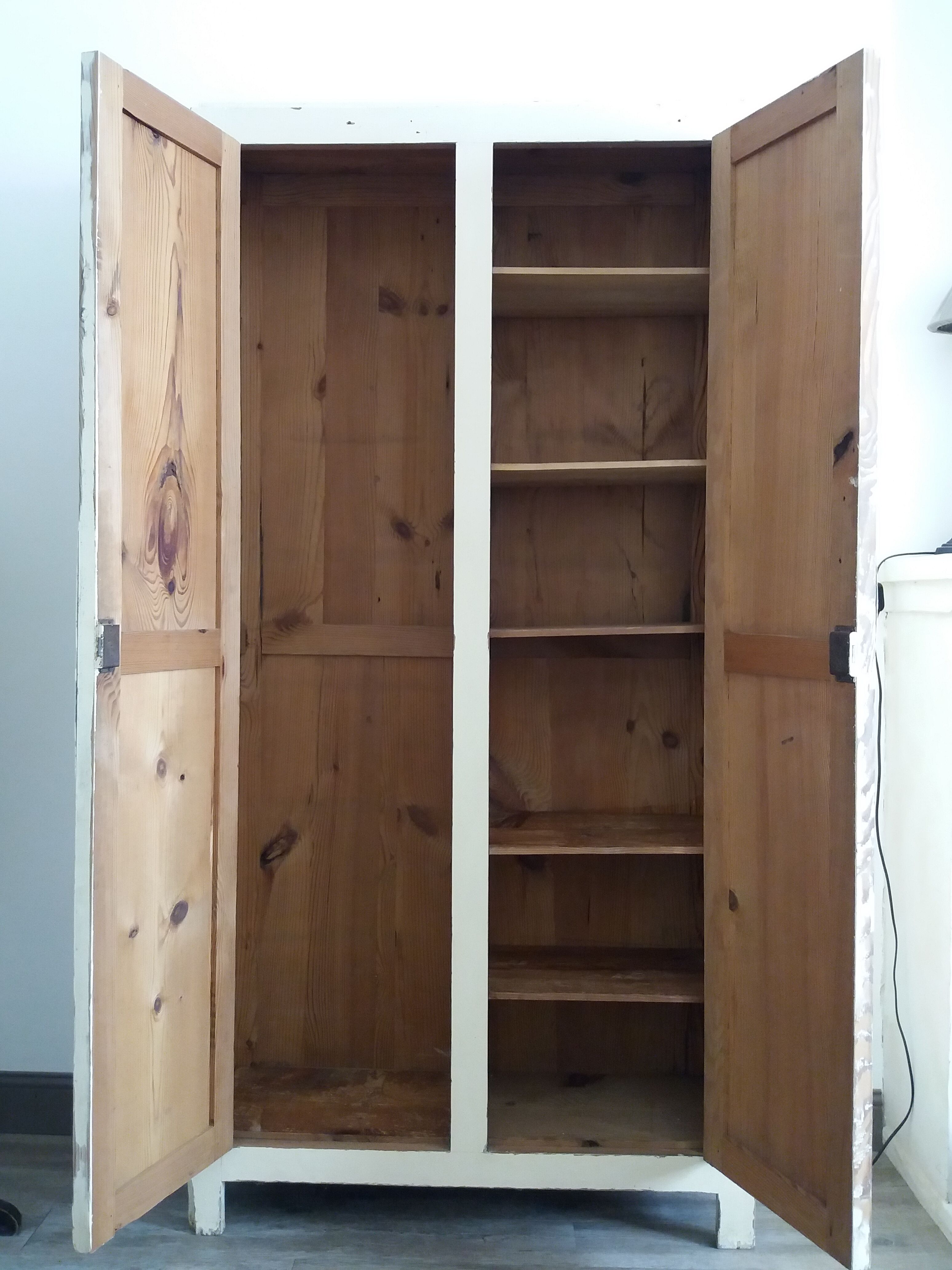 Armoire